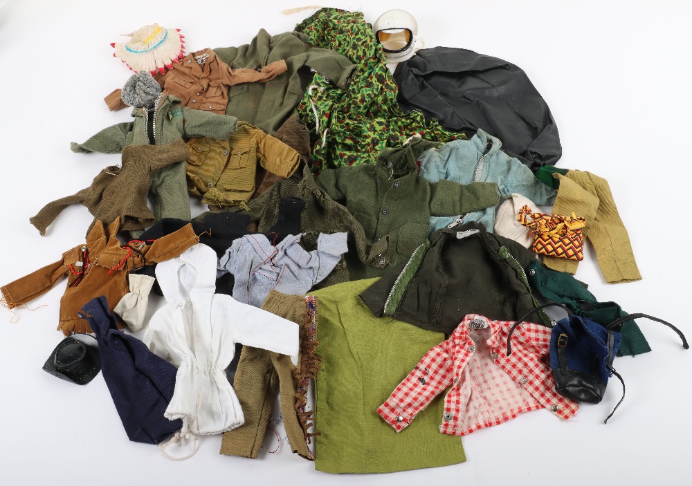 A Large Quantity of Vintage Action Man Uniforms, Headdress & Accessories - Image 3 of 8