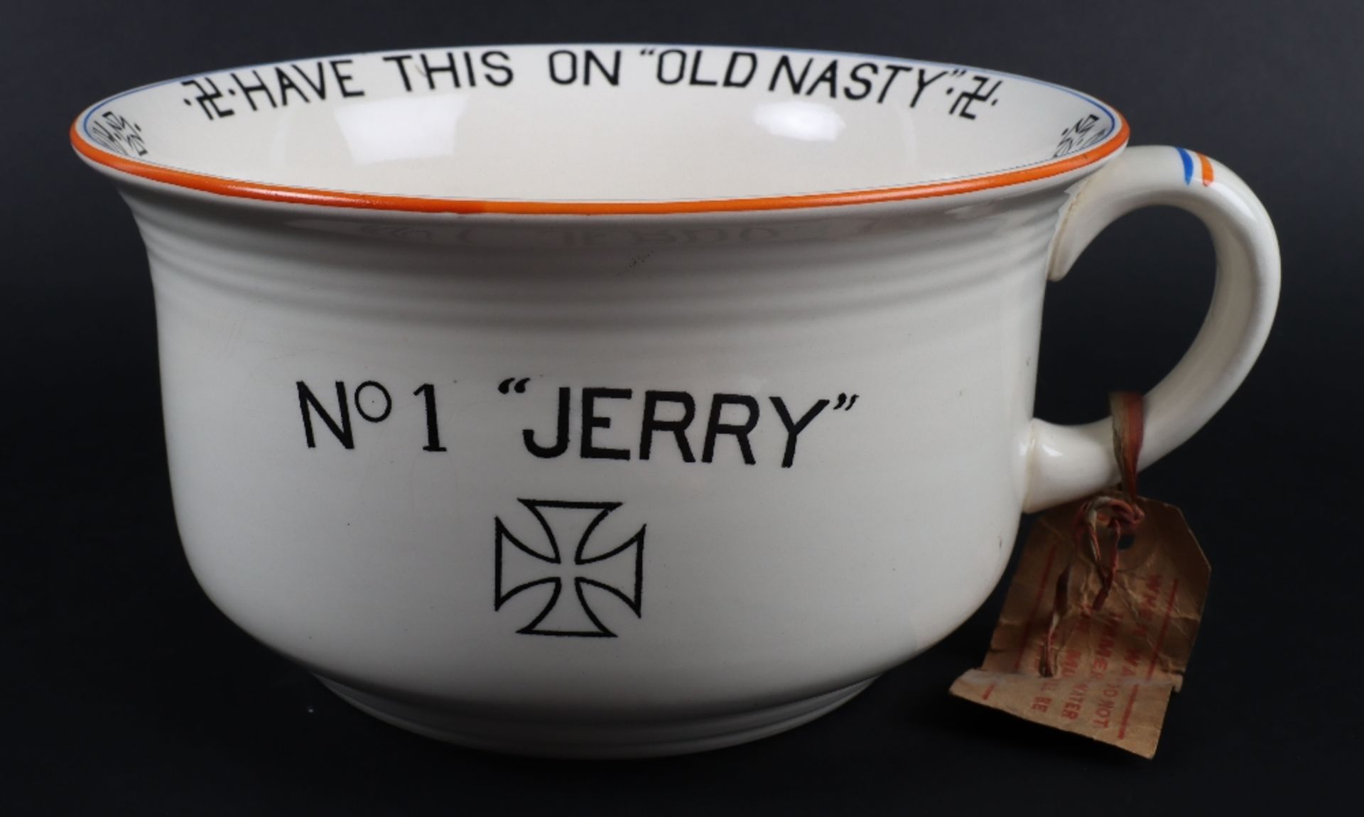 Fieldings Crown Devon WW2 Novelty Musical Chamber Pot, ‘No. 1 Jerry’, Have This On Old Nasty - Image 2 of 5