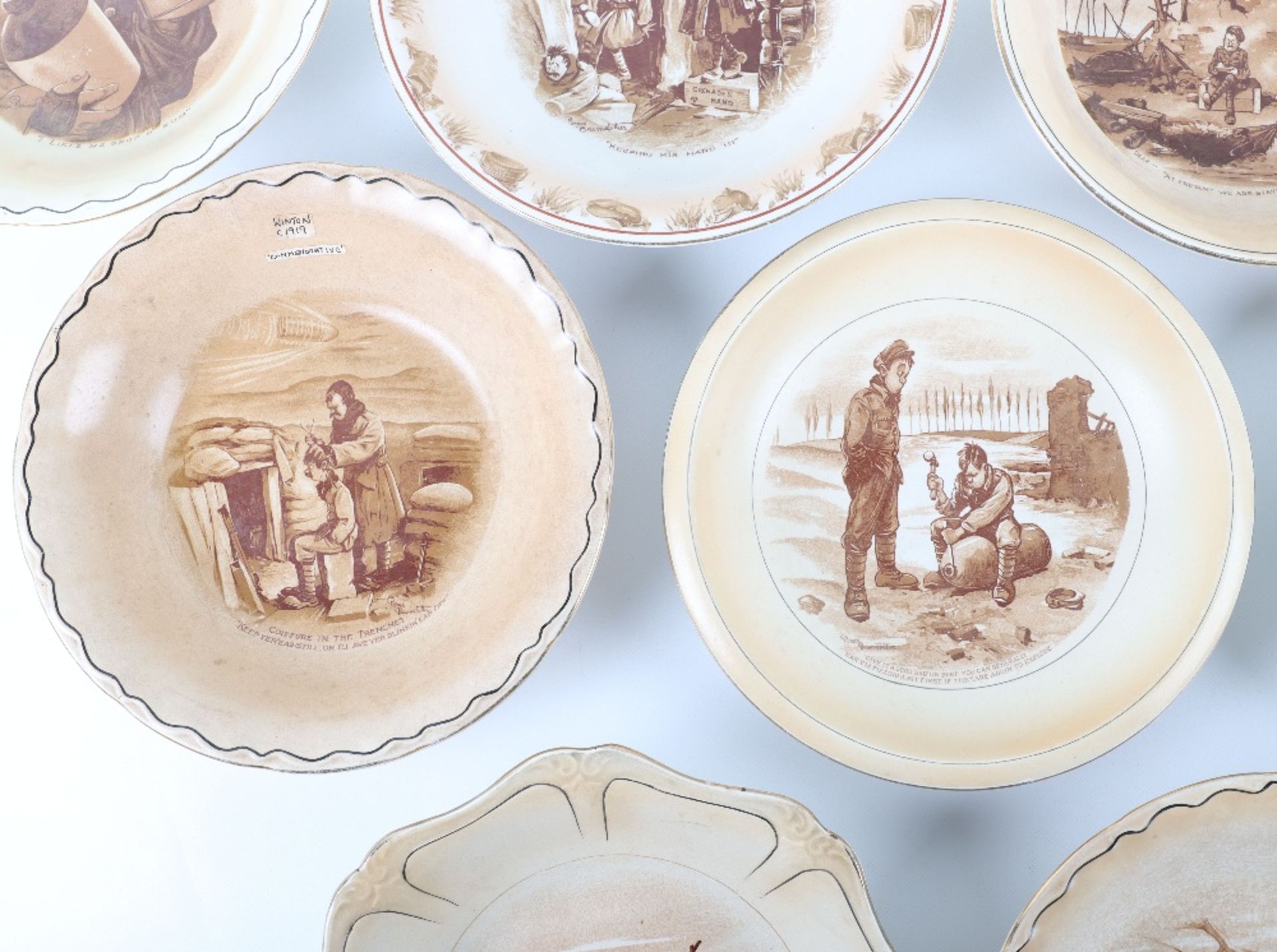 Eleven Salad or Sweet Bowls of Bruce Bairnsfather ‘Old Bill’ Ceramics - Bild 3 aus 7