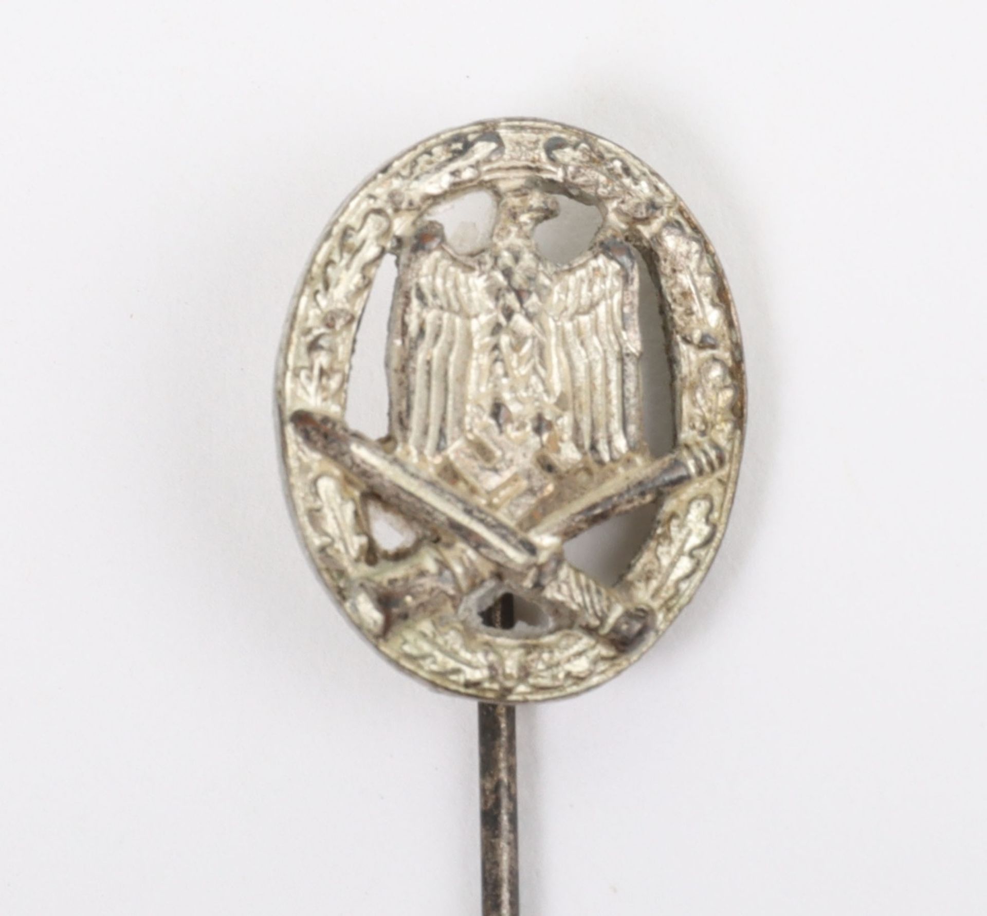 Miniature WW2 German Army / Waffen-SS General Assault Badge in Silver