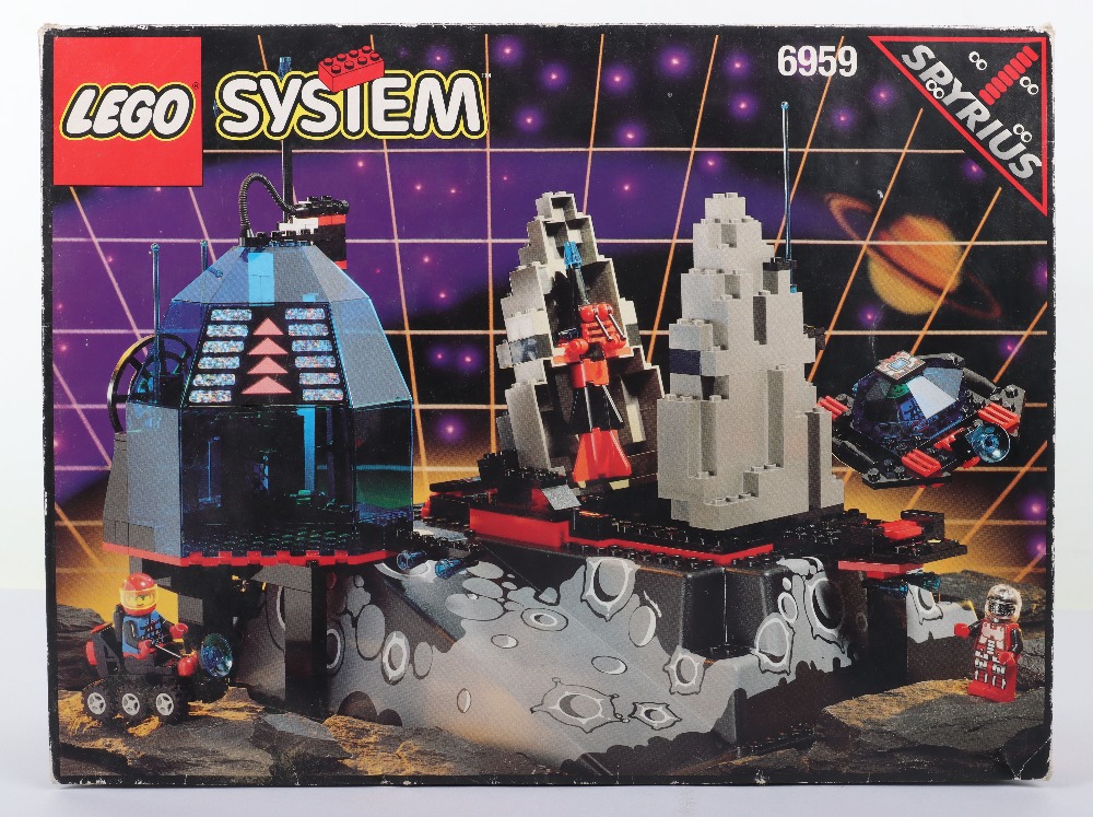 1994 Lego System 6959 Lunar Launch site boxed set