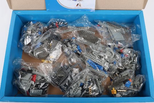 Lego Star Wars 4483 AT-AT boxed - Image 6 of 7