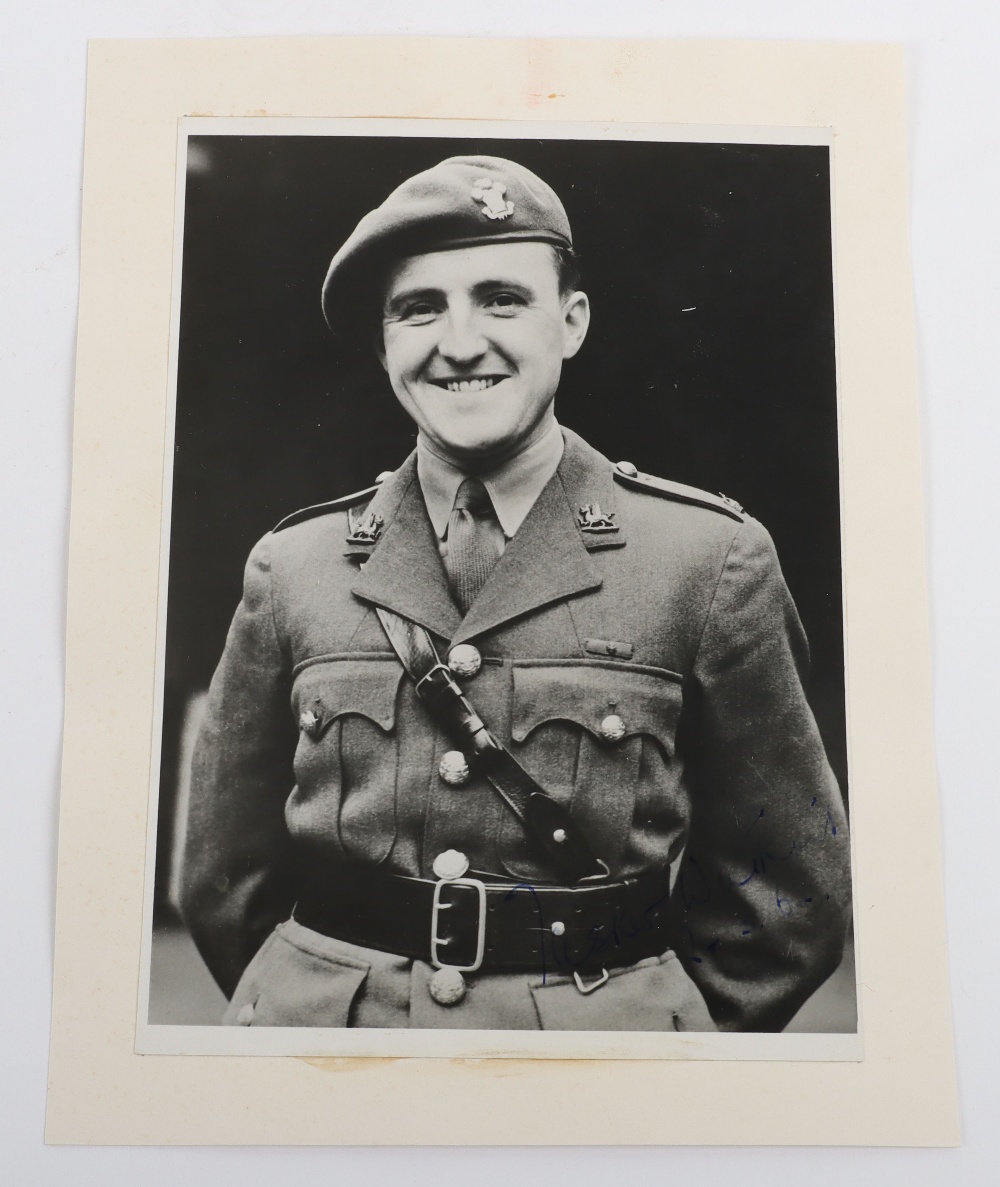 4x Signed Photographs of WW2 British Victoria Cross Winners - Image 7 of 10