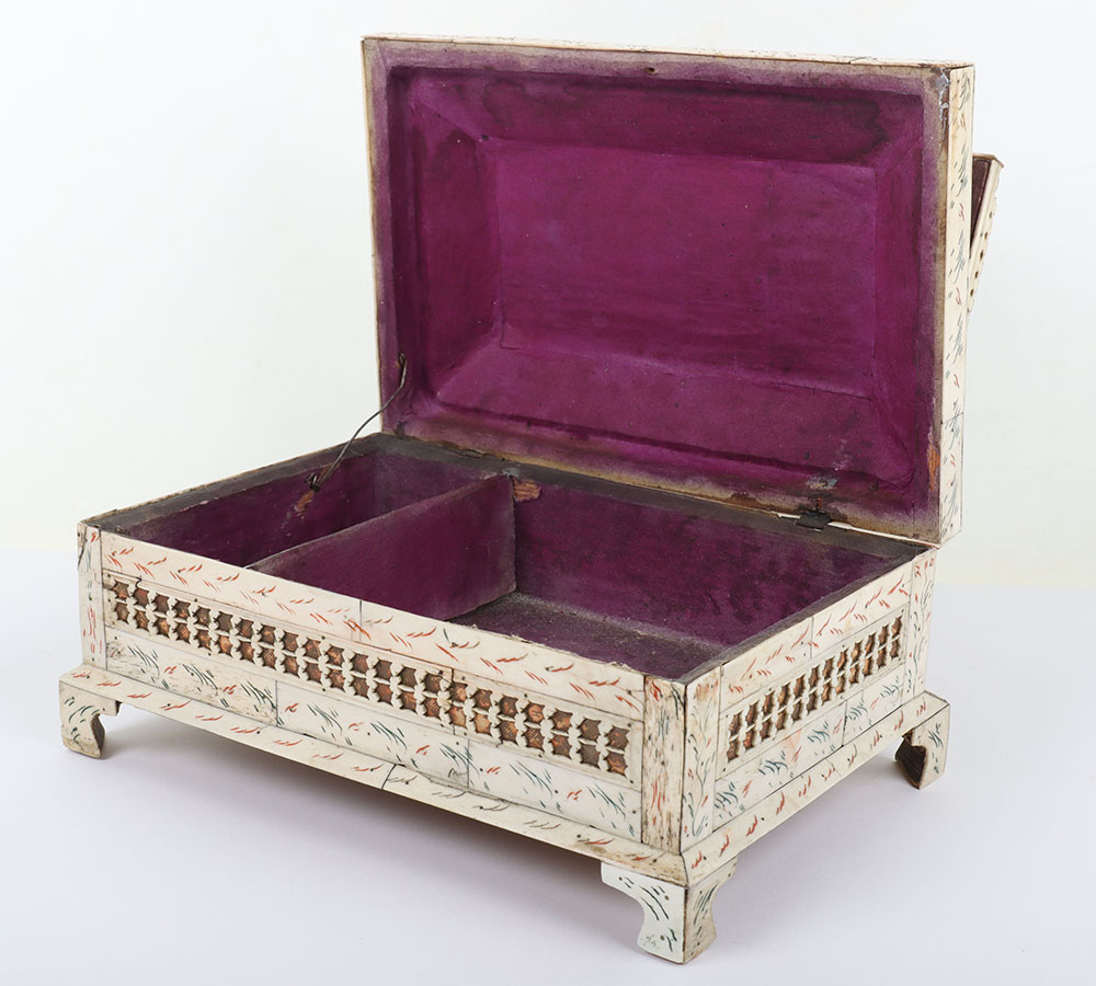 Good Prisoner of War Sewing Box of Casket Form, Early 19th Century - Bild 9 aus 11