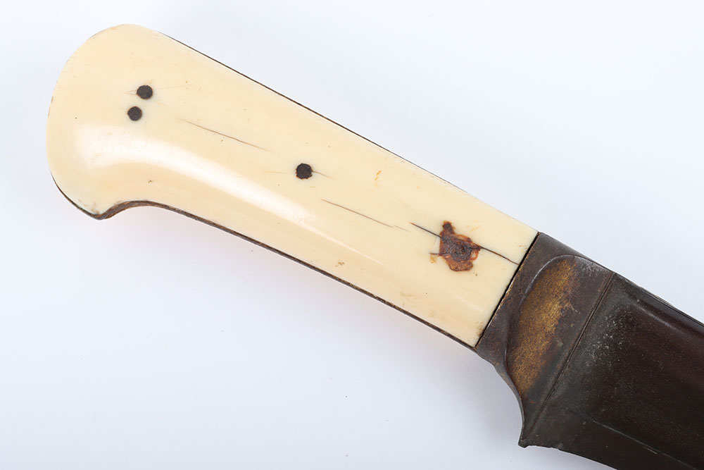 An Unusual Anglo-Indian Dagger Kard, c 1800 - Bild 6 aus 11