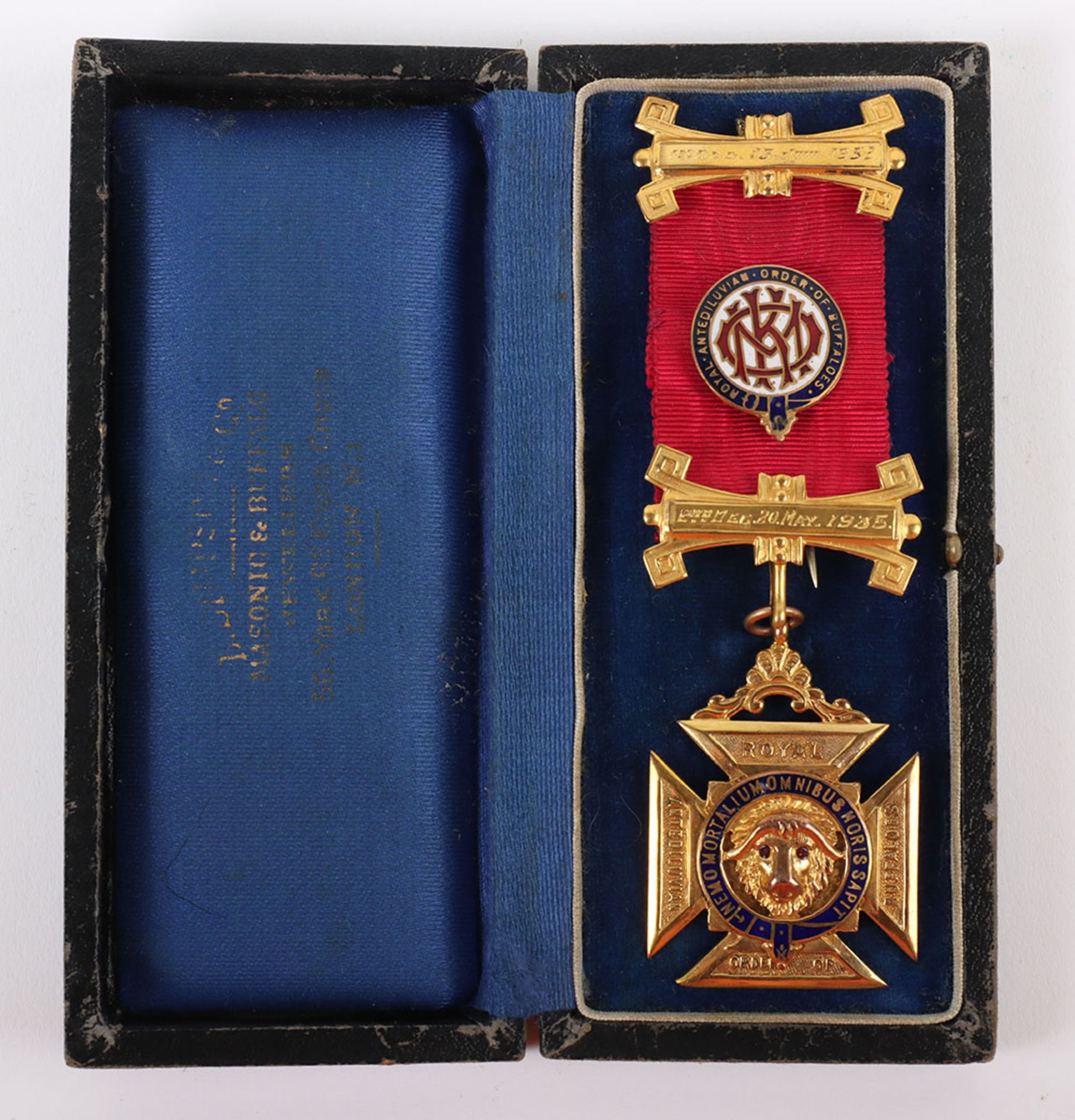 A 9ct gold Masonic Order of the Buffalo medal