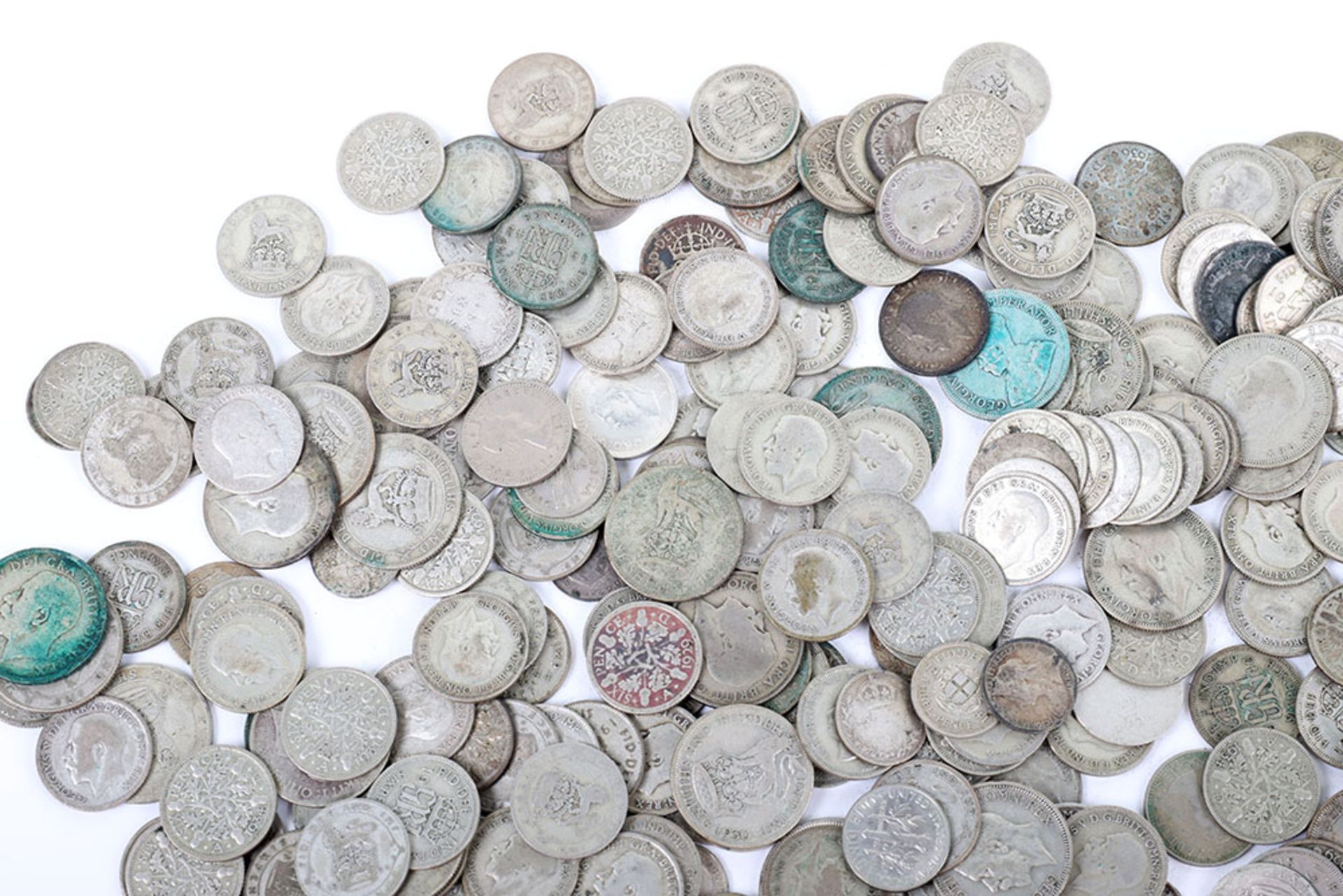 A selection of pre 1947 Shillings, Sixpences, and Threepences - Image 5 of 6