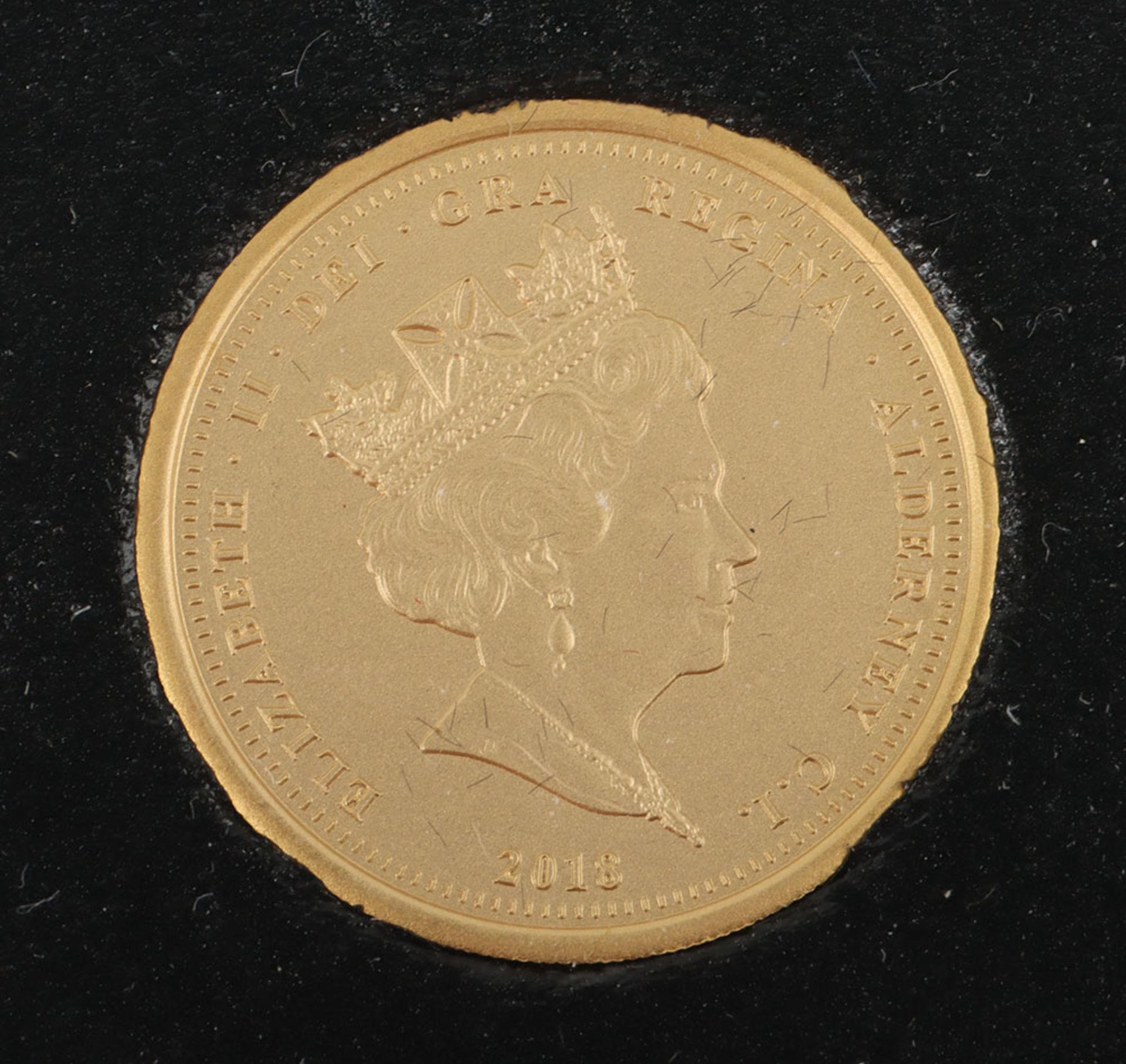 22ct 2018 Alderney WWI centenary, Half Sovereign - Image 5 of 5