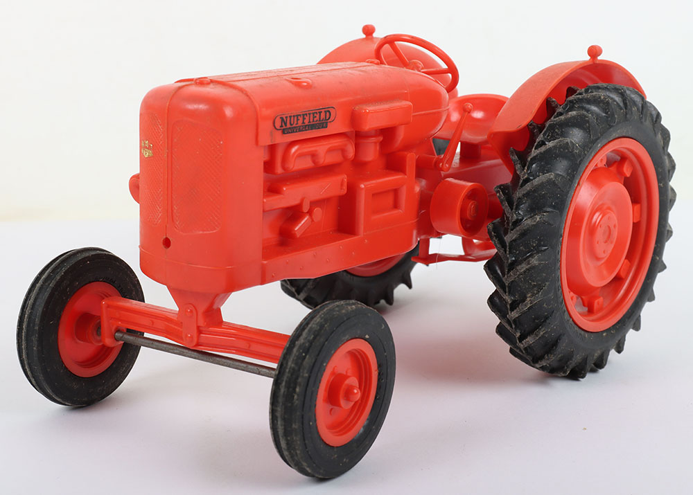 Raphael Lipkin Product Nuffield Universal Four Tractor - Bild 2 aus 8