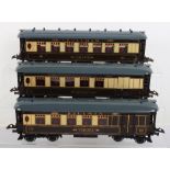 Hornby Series 0 gauge No.2 Pullman coaches