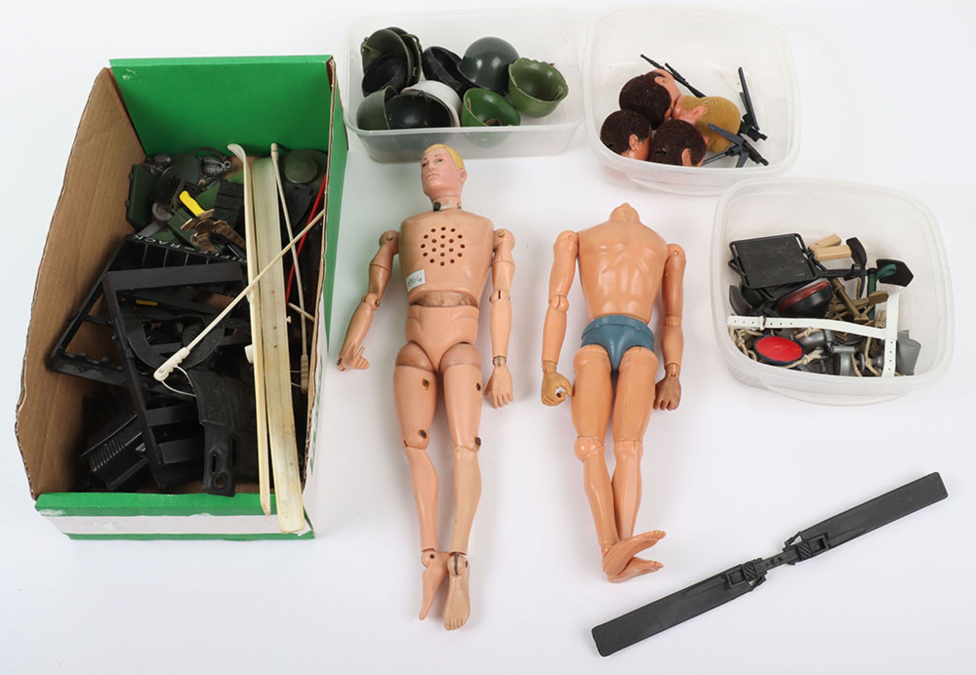 A Quantity of Vintage Action Man Items - Image 6 of 9