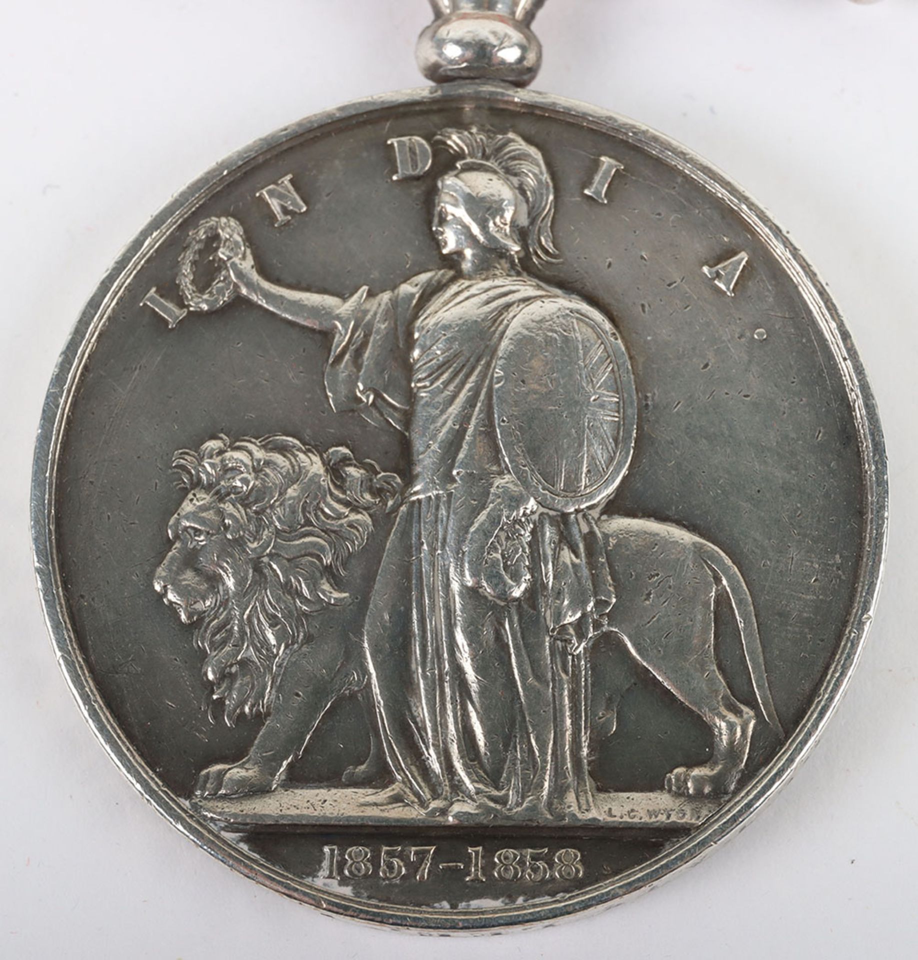 Indian Mutiny Medal Awarded to a Corporal of the 8th (Kings) Regiment Who Was Killed in Action Durin - Bild 3 aus 6