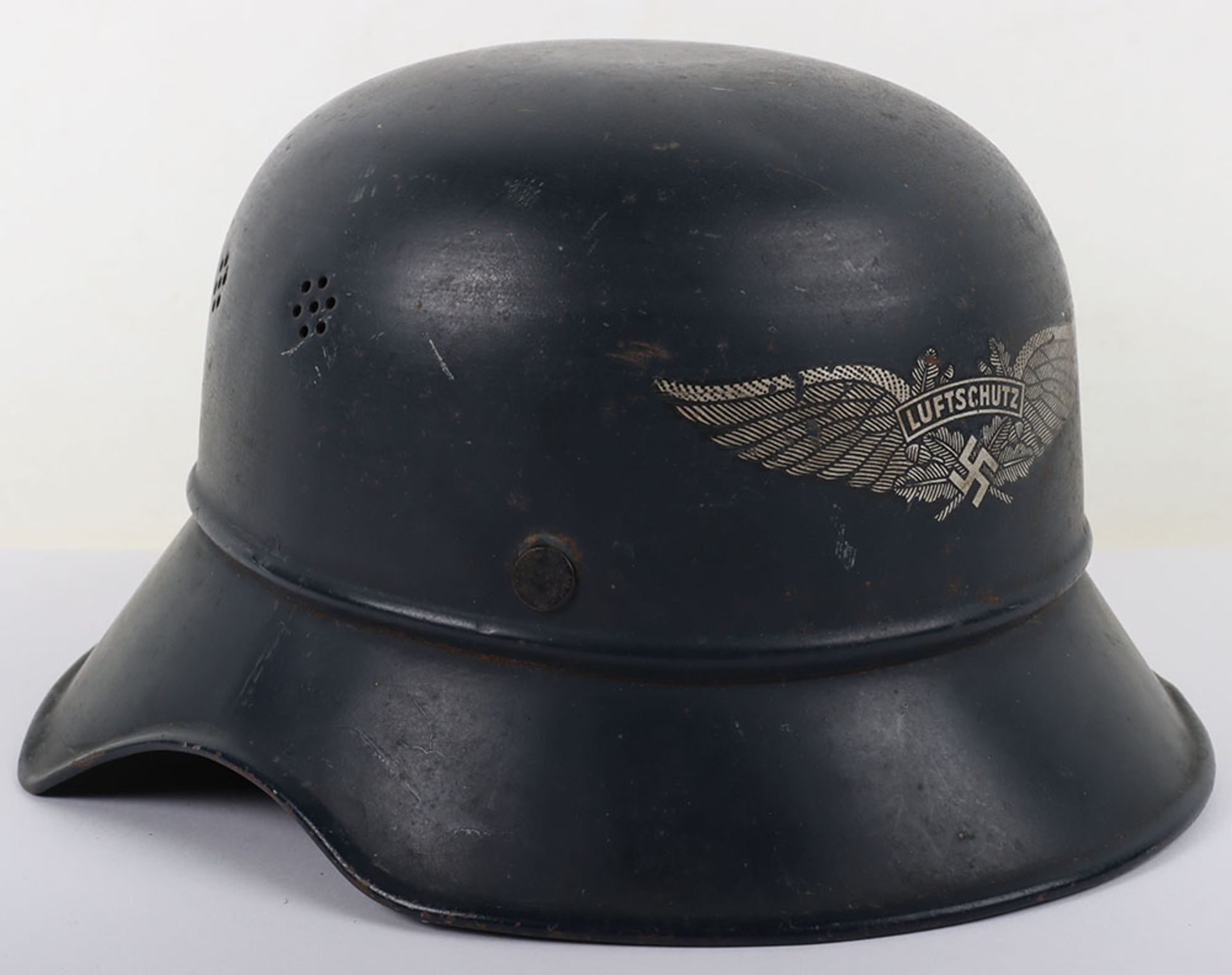 WW2 German Luftschutz Helmet - Bild 3 aus 9