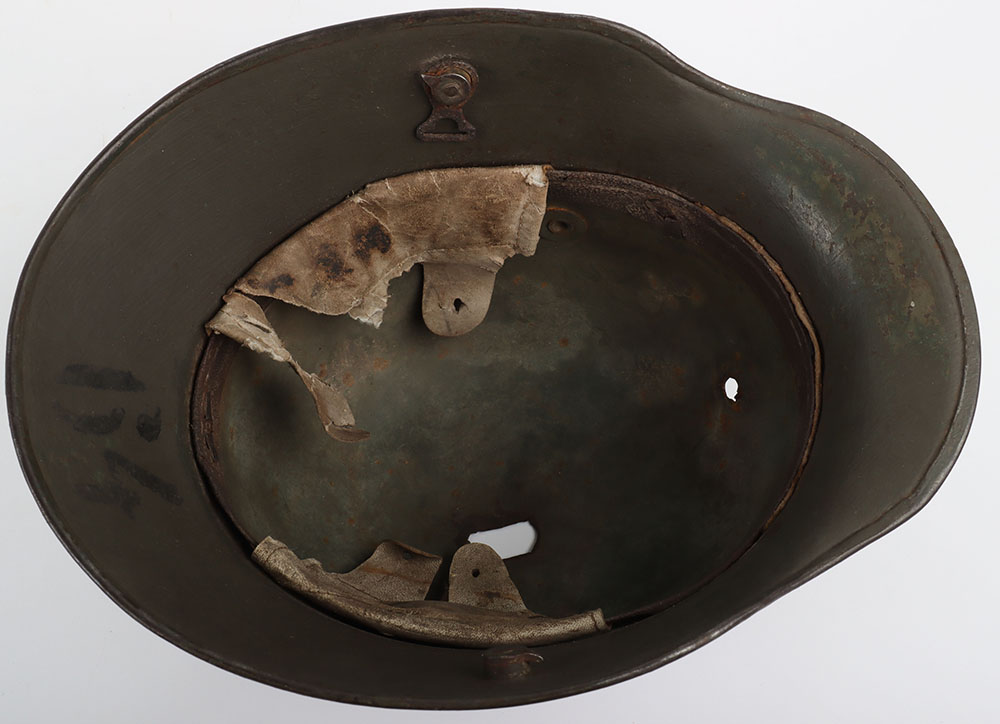WW1 German M-17 Battle Damaged Steel Combat Helmet - Image 7 of 8
