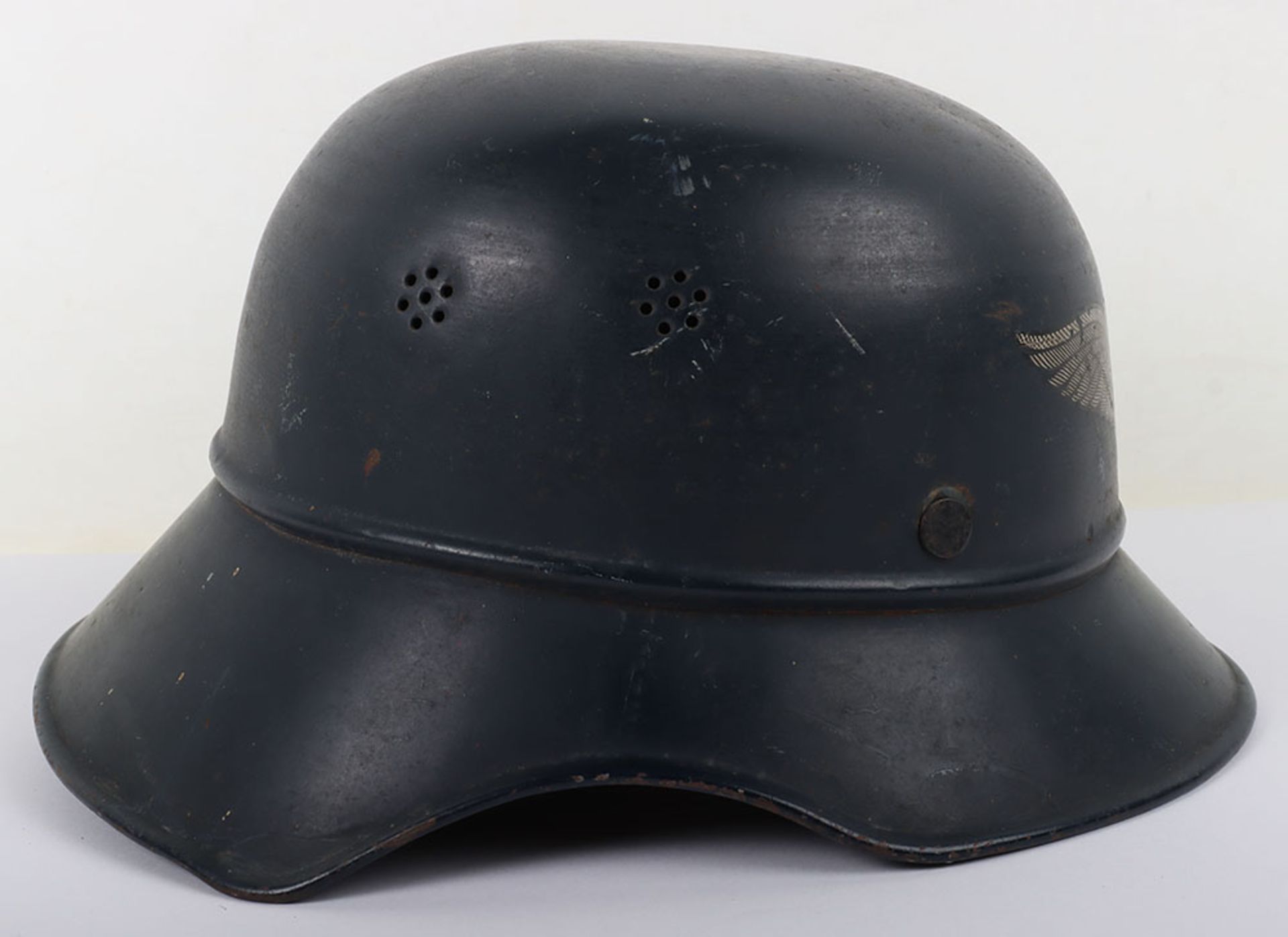 WW2 German Luftschutz Helmet - Bild 4 aus 9