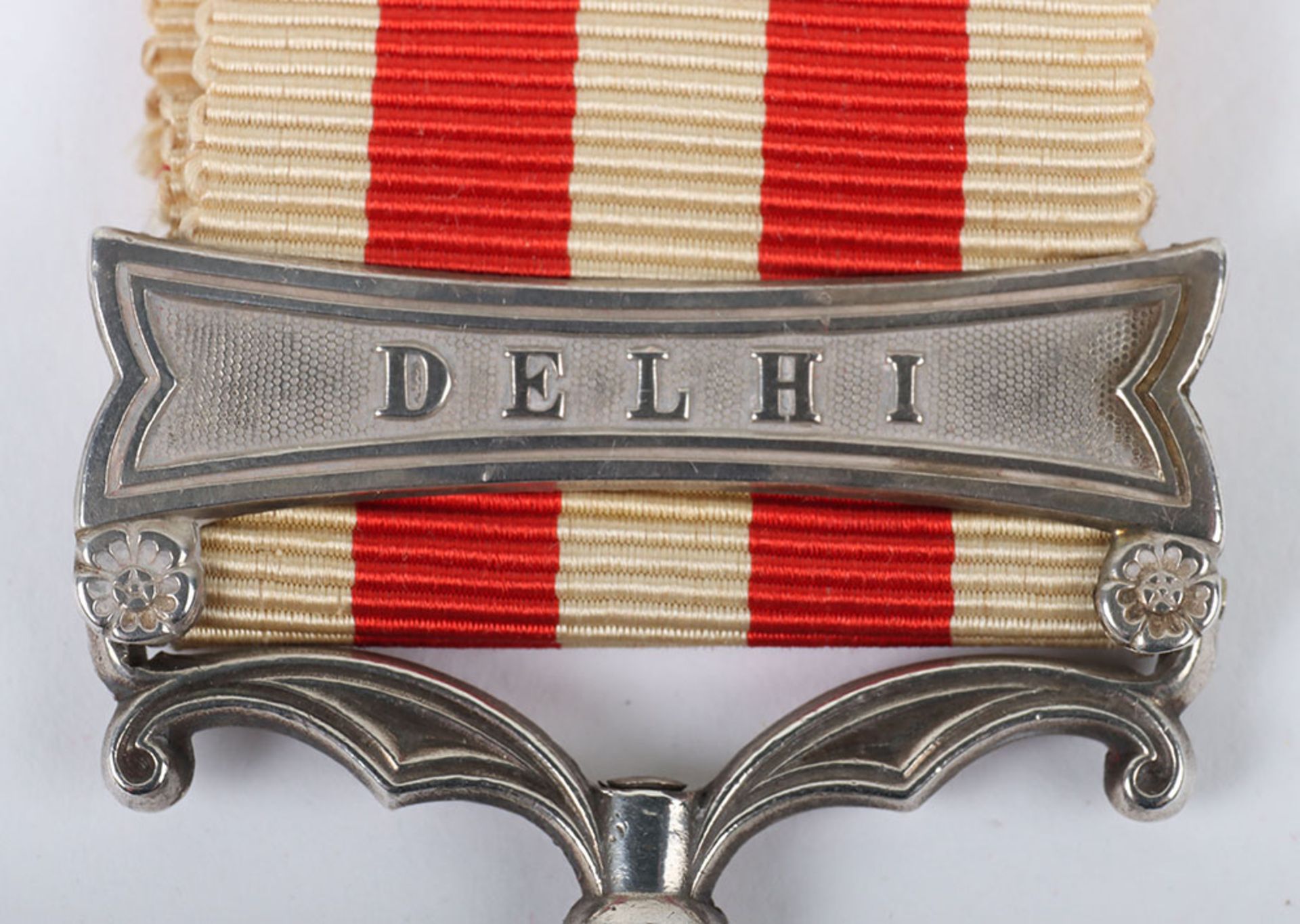 Indian Mutiny Medal Awarded to a Corporal of the 8th (Kings) Regiment Who Was Killed in Action Durin - Bild 5 aus 6