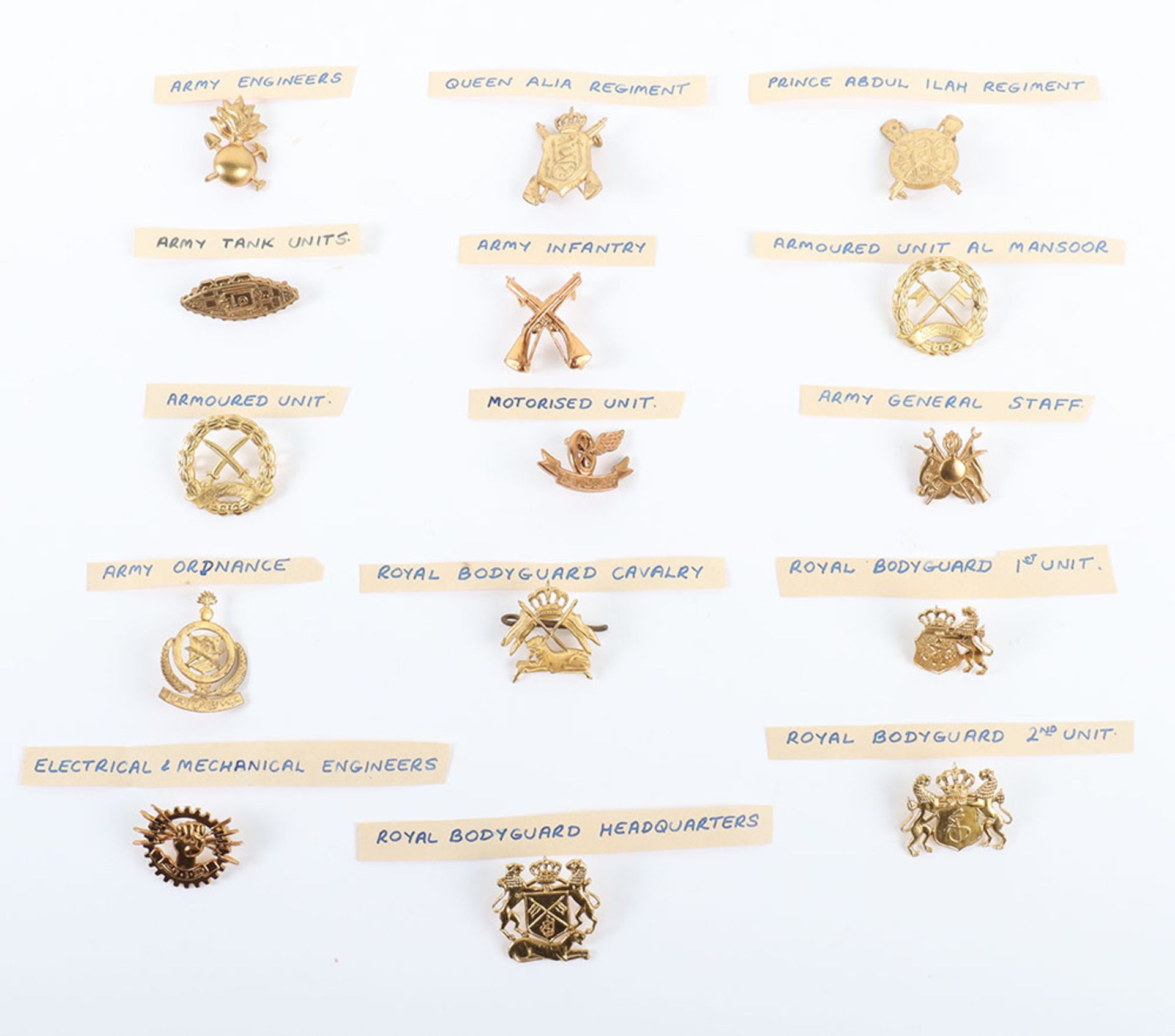 15x Iraqi / Middle East Military Badges