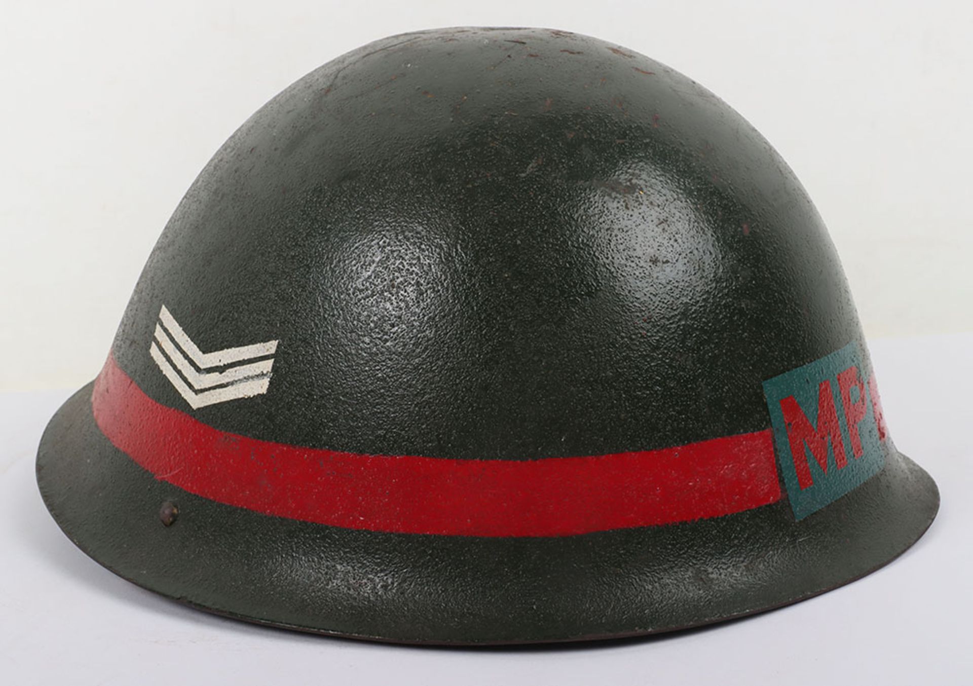 British Post 1945 Military Police Sergeants MKIV Steel Helmet - Bild 4 aus 17