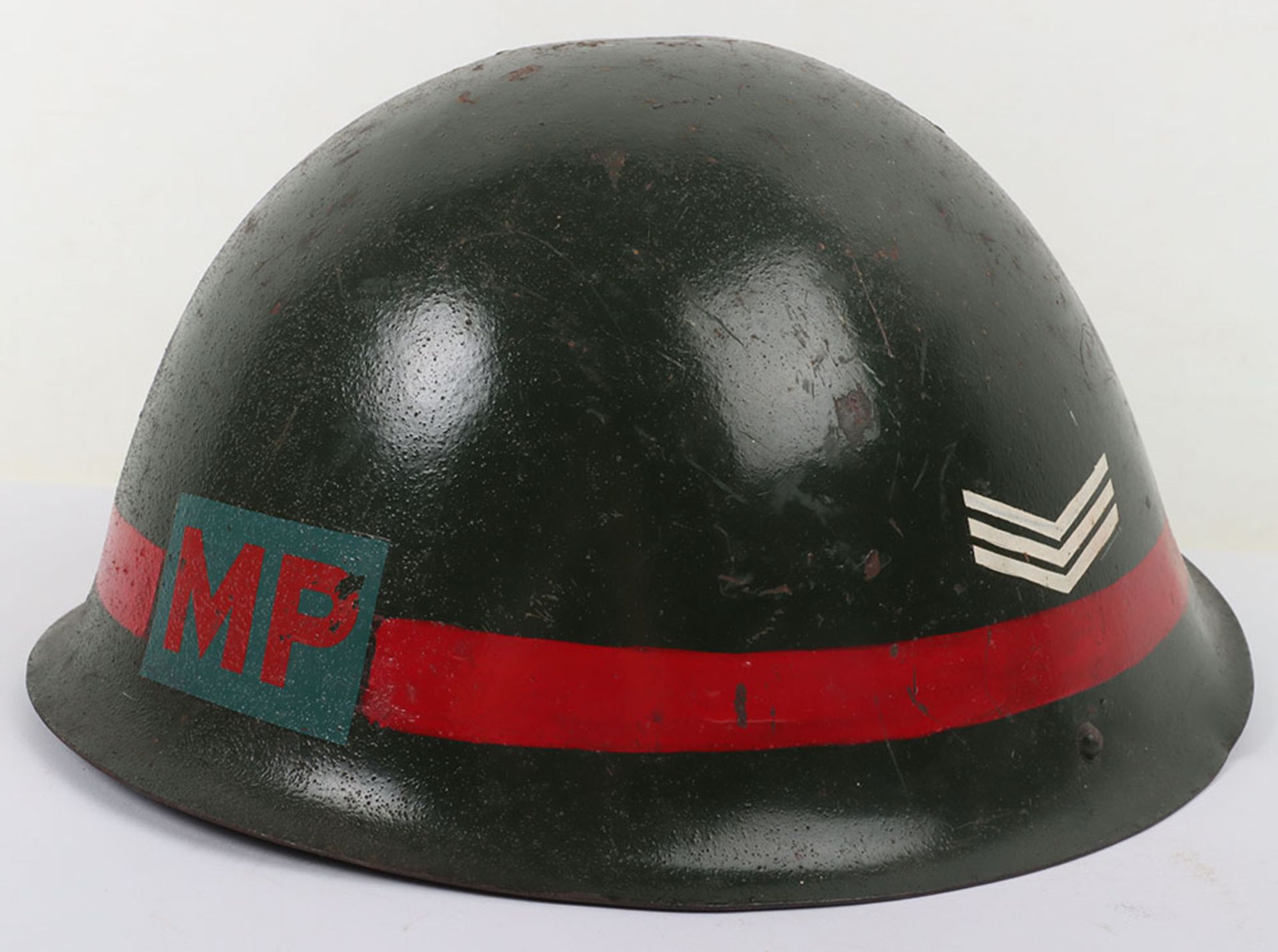 British Post 1945 Military Police Sergeants MKIV Steel Helmet - Bild 3 aus 17