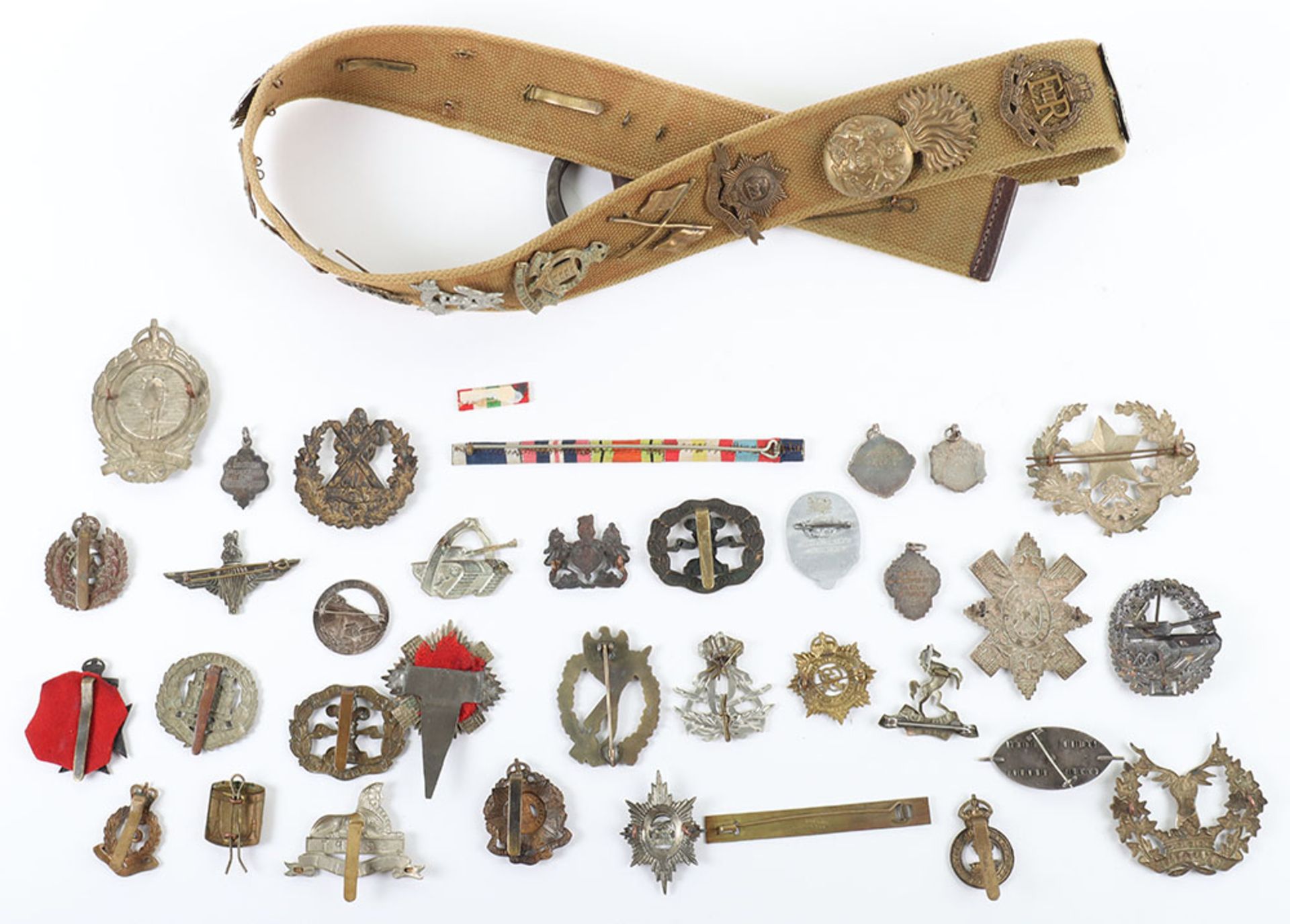 Grouping of British Military Cap Badges - Image 3 of 3