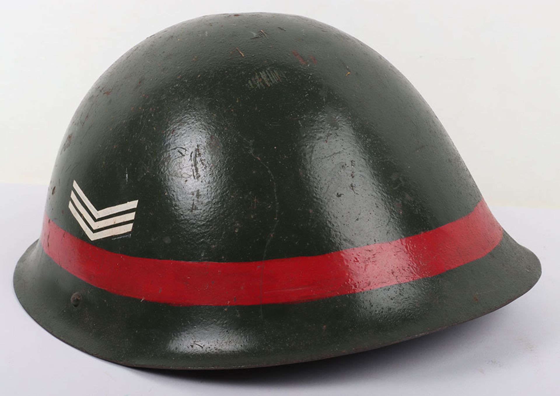 British Post 1945 Military Police Sergeants MKIV Steel Helmet - Bild 8 aus 17