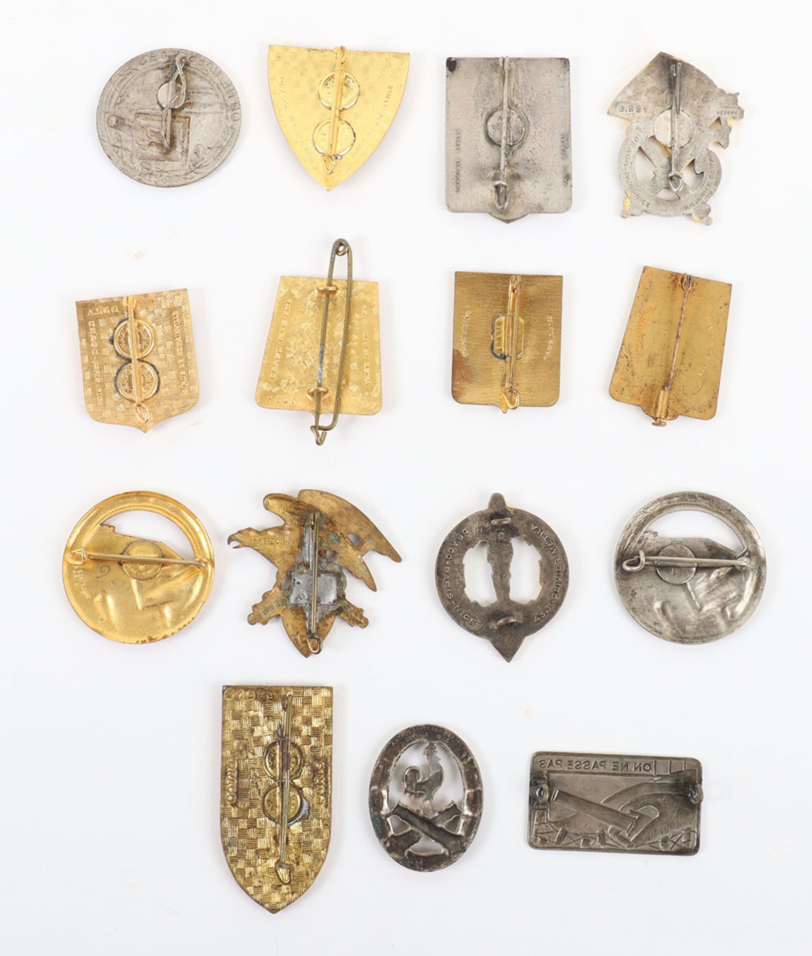 15x French Artillery and Anti-Aircraft Artillery Unit Badges - Image 2 of 2