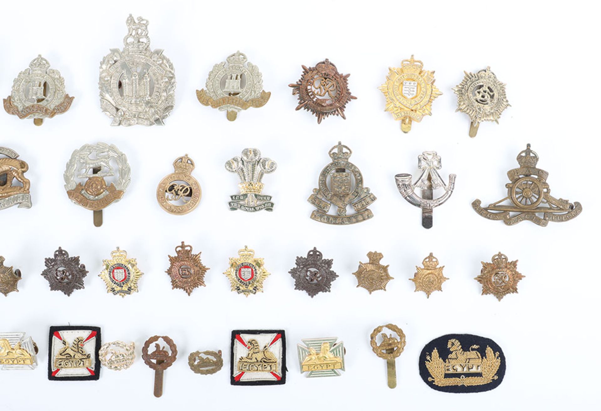 Grouping of Various British Army Cap Badges - Image 2 of 4