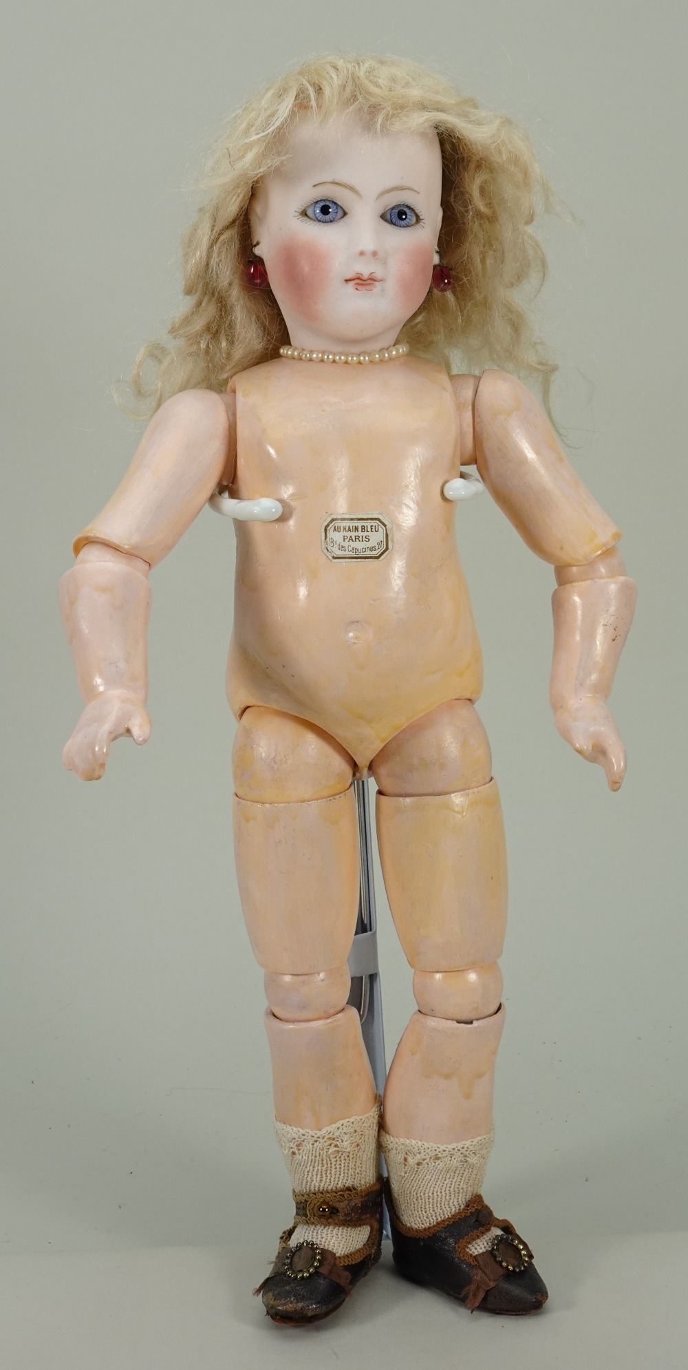 Rare and interesting early bisque head mystery Bebe doll for ‘AU NAIN BLEU’ of Paris, French circa 1 - Image 3 of 3