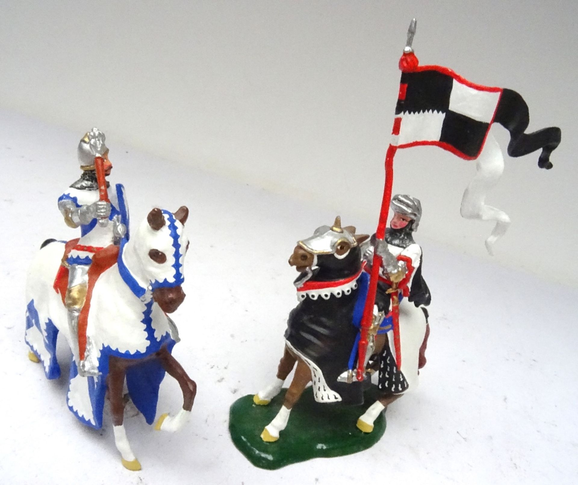 Replica six recast mounted Britains Knights of Agincourt - Image 9 of 12