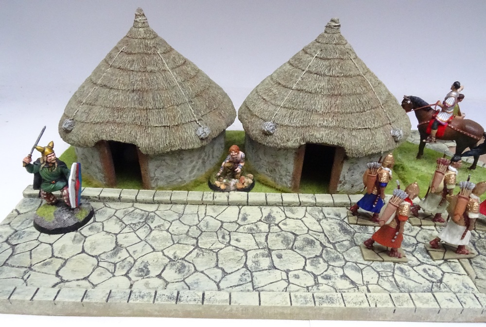 JG Miniatures Roman Road (three sections) and M43K single gate house - Image 4 of 14