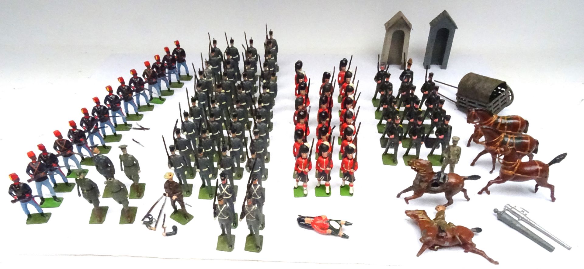 Miscellaneous toy soldiers including many Britains second grade