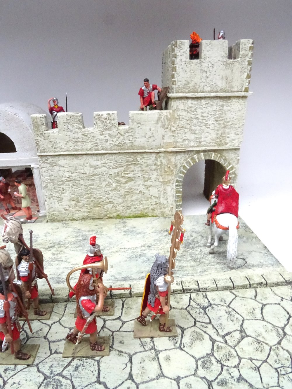 JG Miniatures Roman Road (three sections) and M43K single gate house - Image 10 of 14