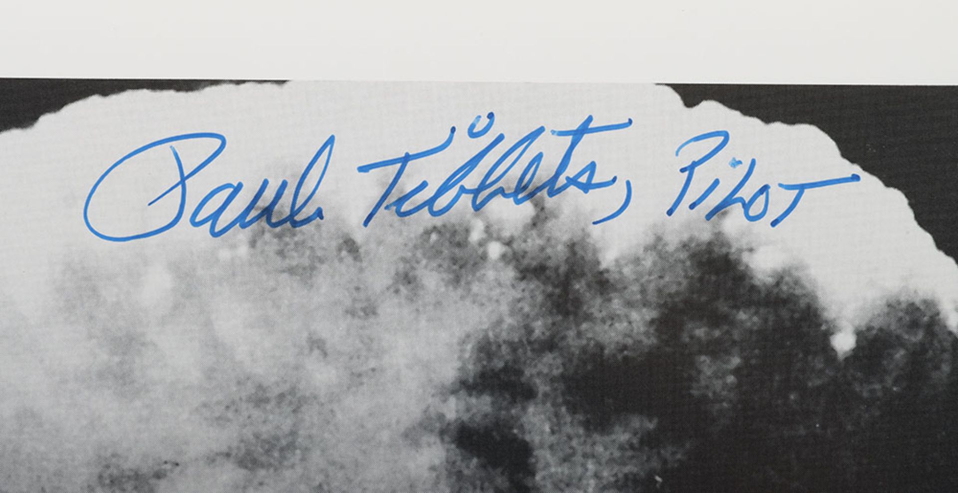 Paul Tibbets, Pilot who flew Hiroshima mission over Japan Signed Photograph - Image 2 of 4