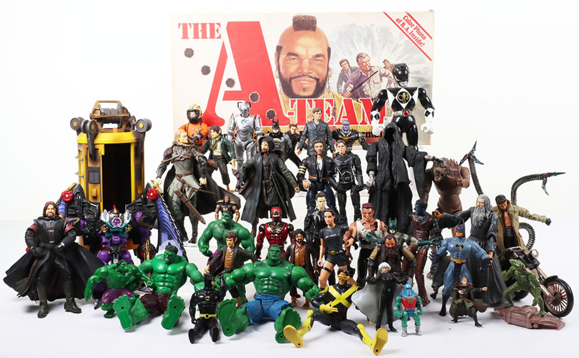 Large Quantity of Mixed Action figures