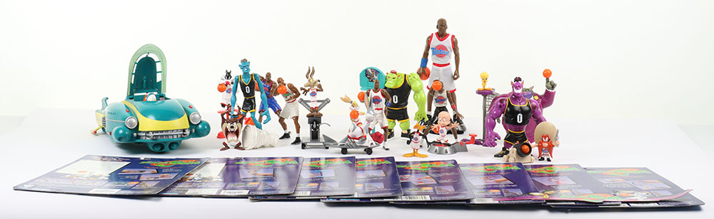 Space Jam Playmates figures and Looney tunes figures - Image 2 of 3