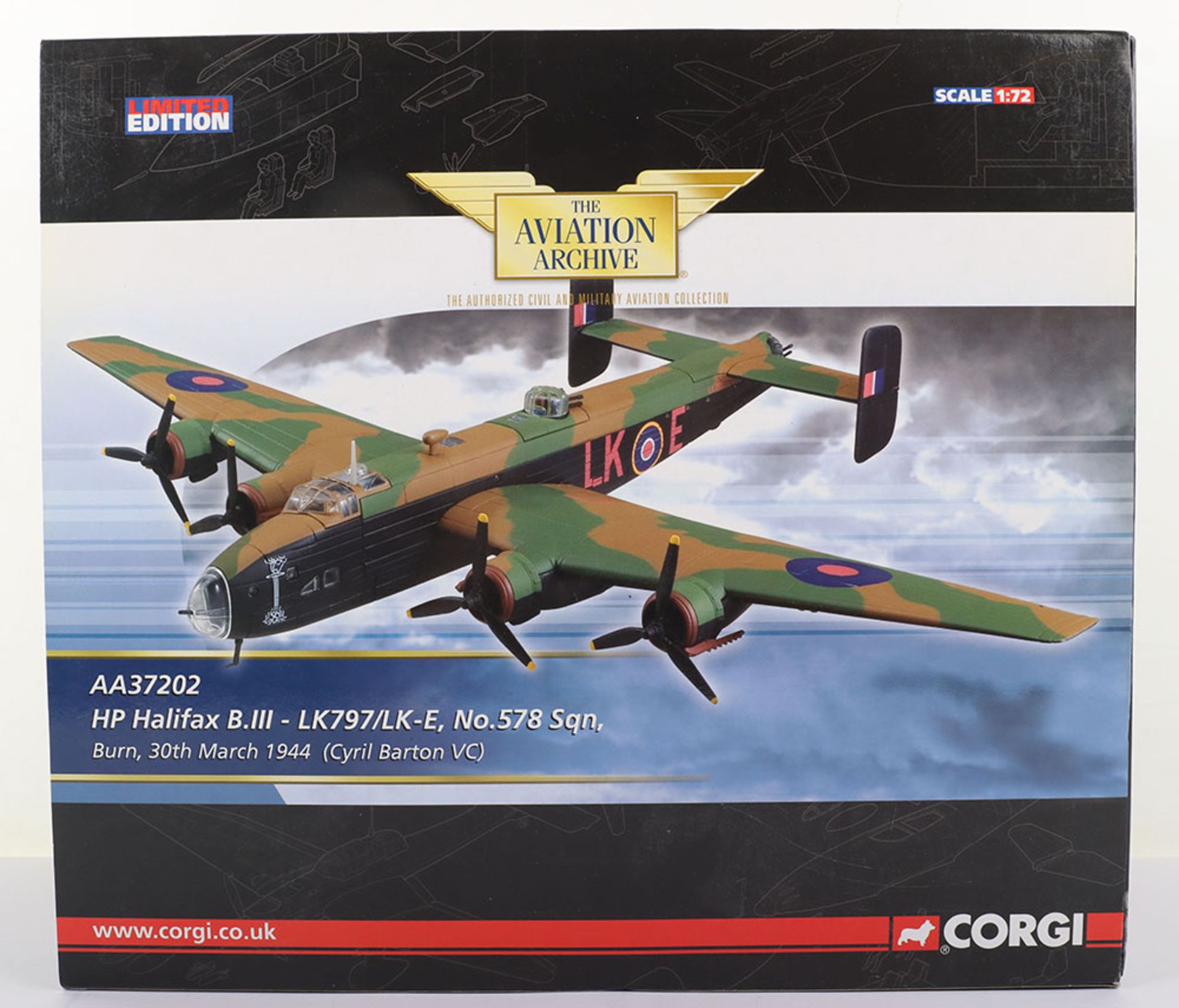 Corgi “The Aviation Archive” AA37202 HP Halifax B.3 boxed model