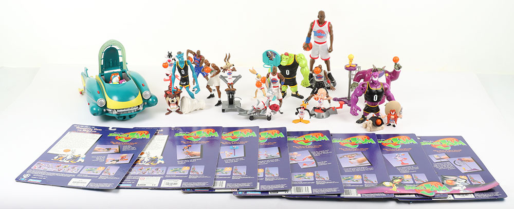 Space Jam Playmates figures and Looney tunes figures - Image 3 of 3