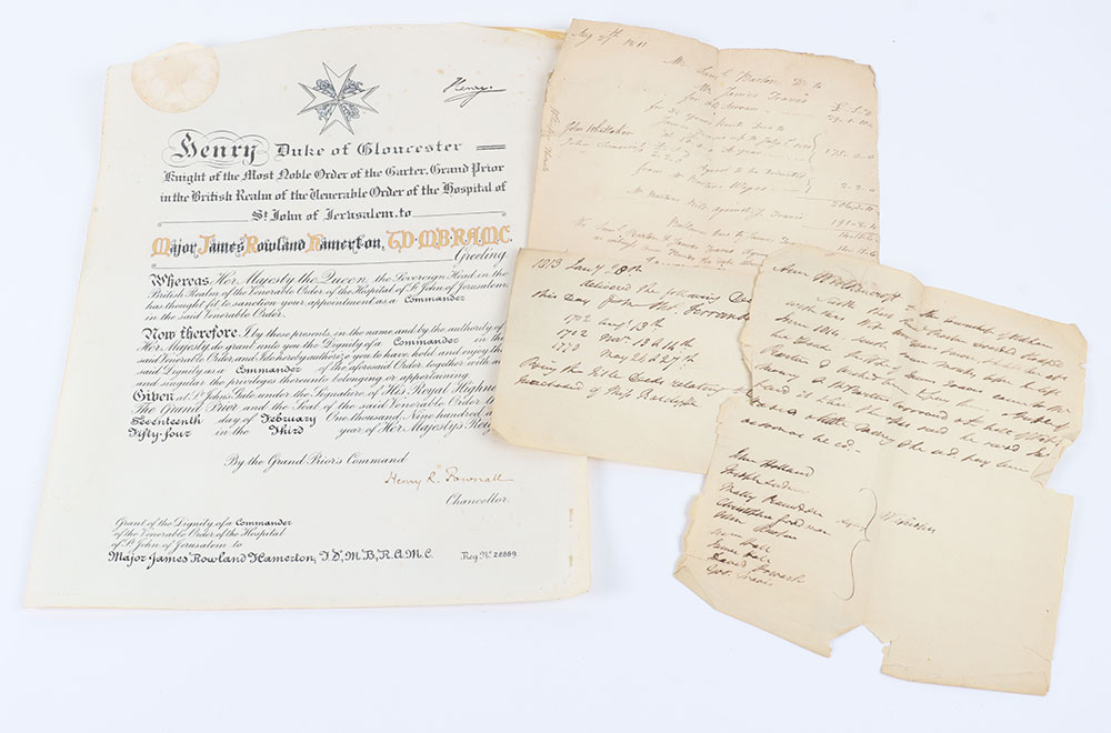 Mixed lot of ephemera and documents including a Queen Elizabeth II signed letter on Buckingham Palac - Image 5 of 8