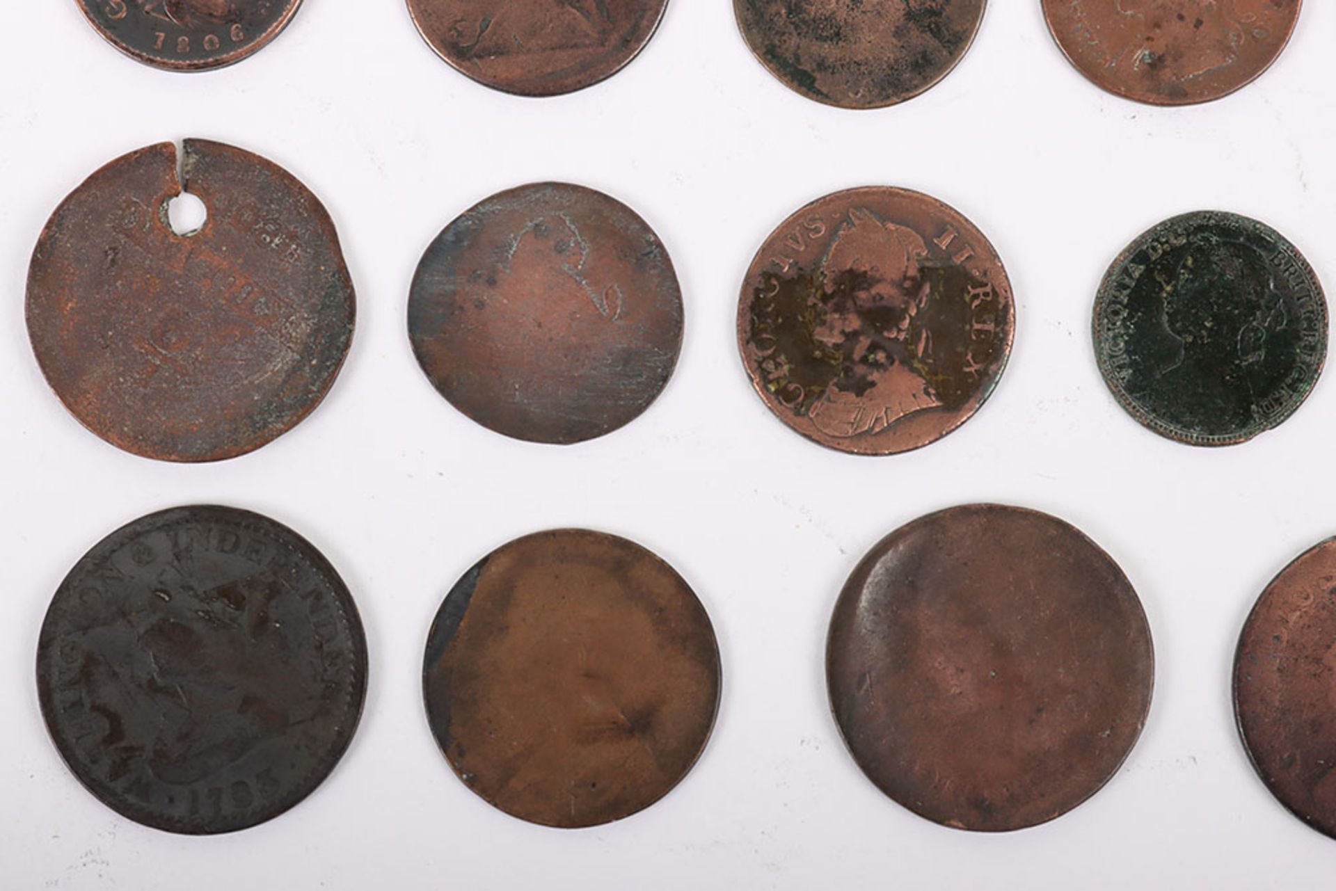 A good selection of copper coinage including 1783 Washington Independence, Charles I 1673 Farthing, - Bild 5 aus 10