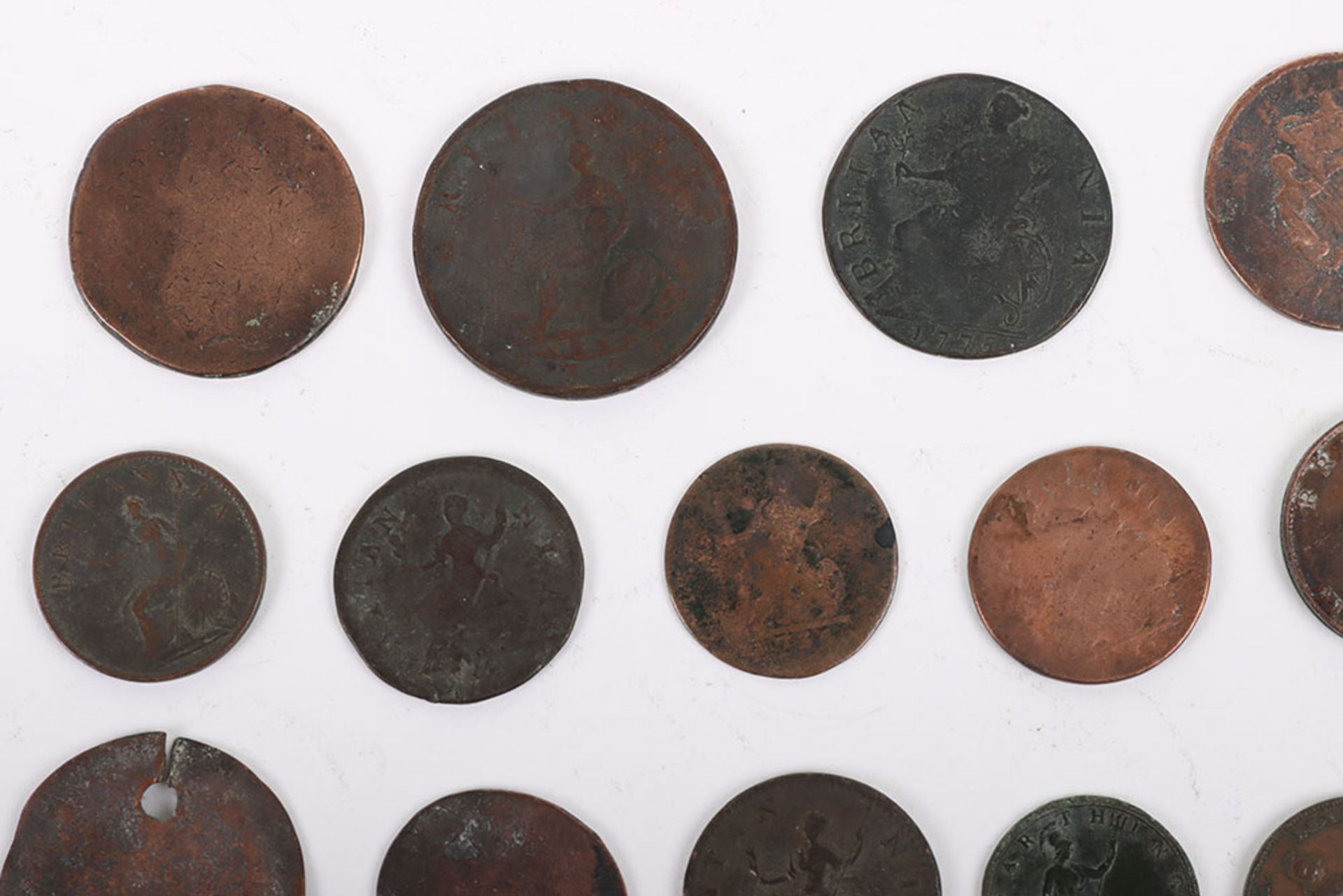 A good selection of copper coinage including 1783 Washington Independence, Charles I 1673 Farthing, - Bild 10 aus 10