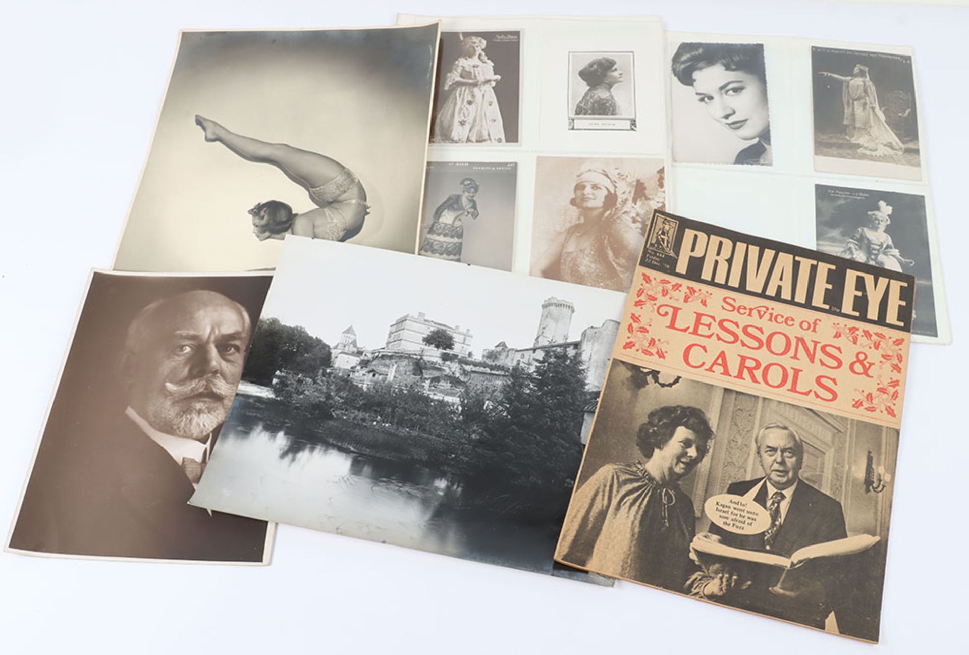 A large amount of mixed ephemera and photographs, including some signed examples - Image 4 of 7
