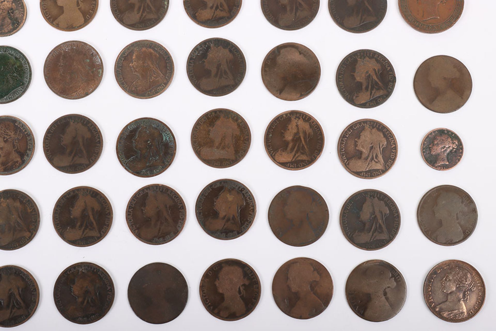 Selection of Victoria copper coinage, including 1870 Ceylon - Bild 4 aus 10