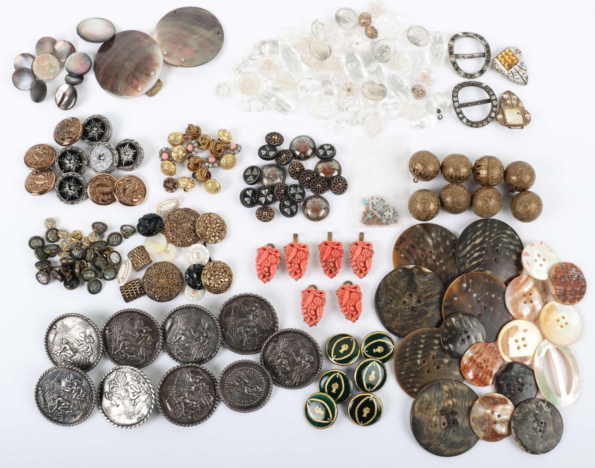 A good selection of dress buttons