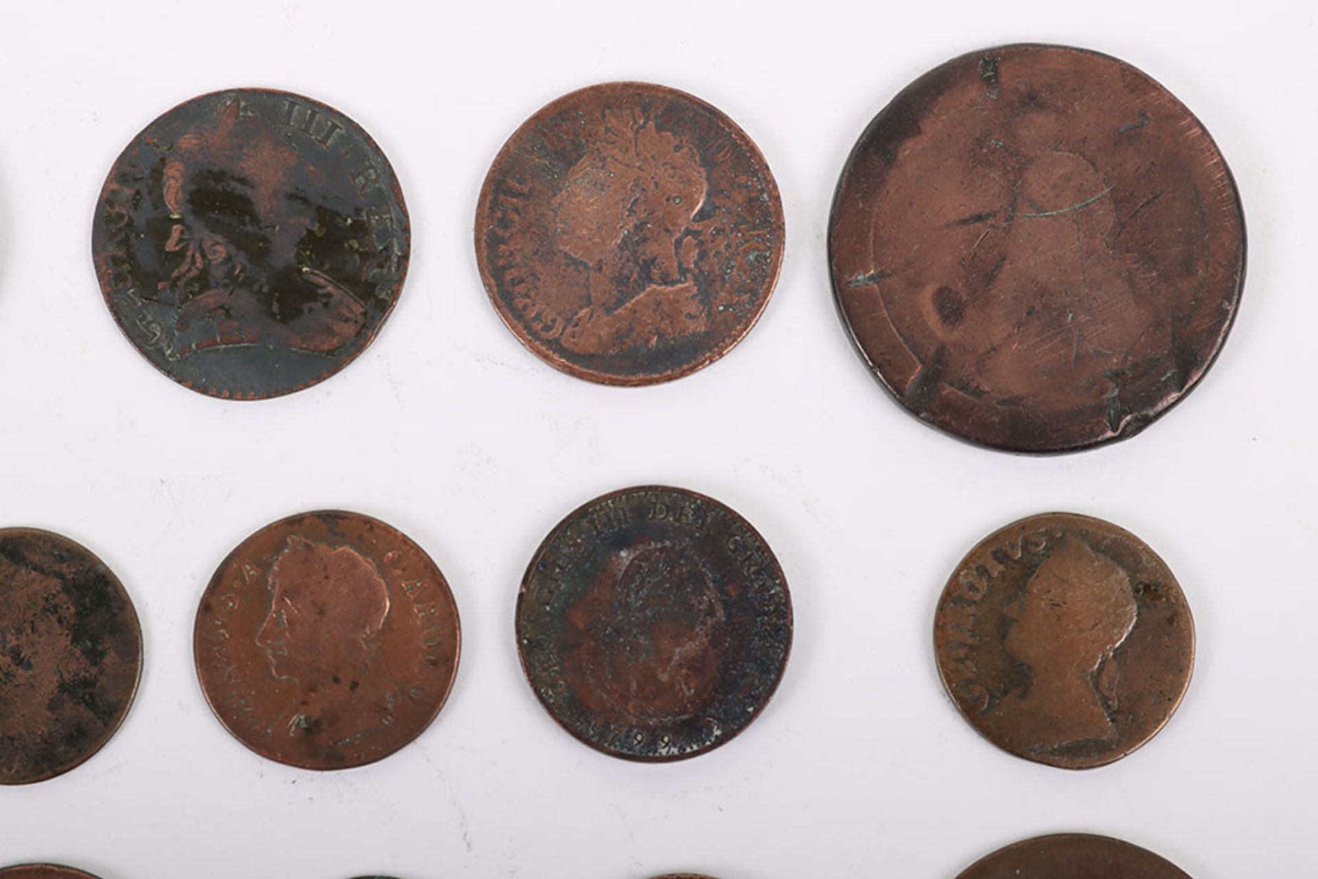 A good selection of copper coinage including 1783 Washington Independence, Charles I 1673 Farthing, - Bild 3 aus 10