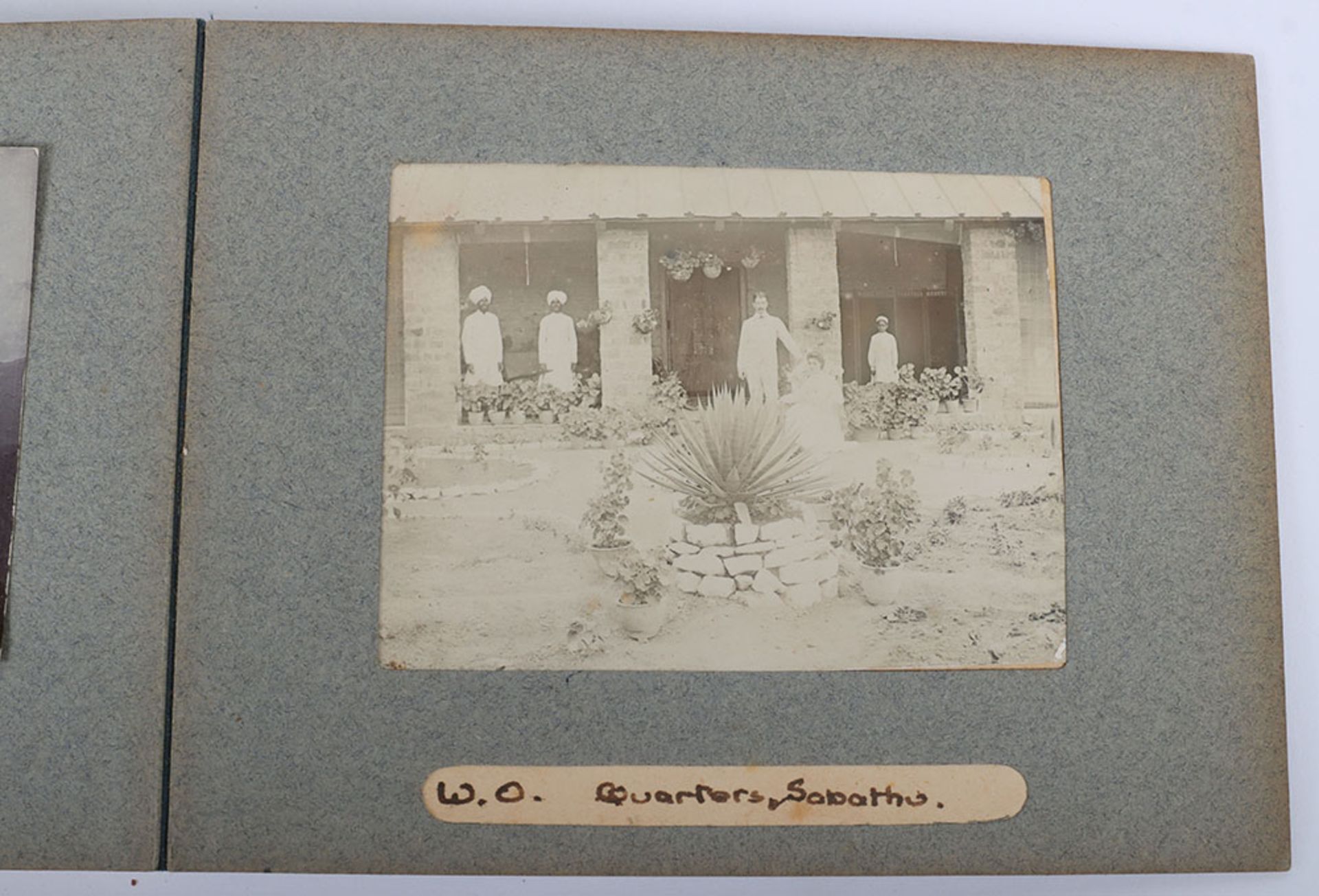 Photograph Album with images of ther Delhi Durbar, troops lining streets, Elephants, sacred cows bel - Bild 48 aus 48