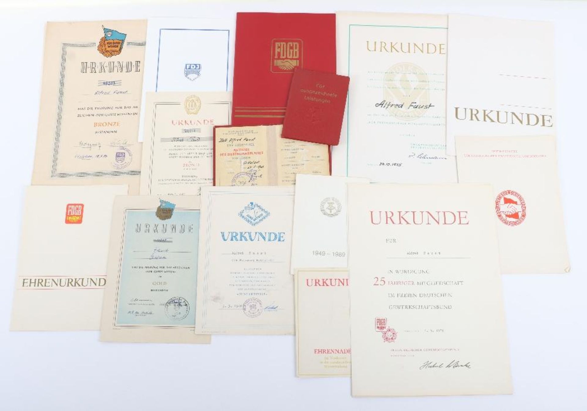 Large and Interesting Collection of East German (DDR) Awards - Bild 7 aus 15