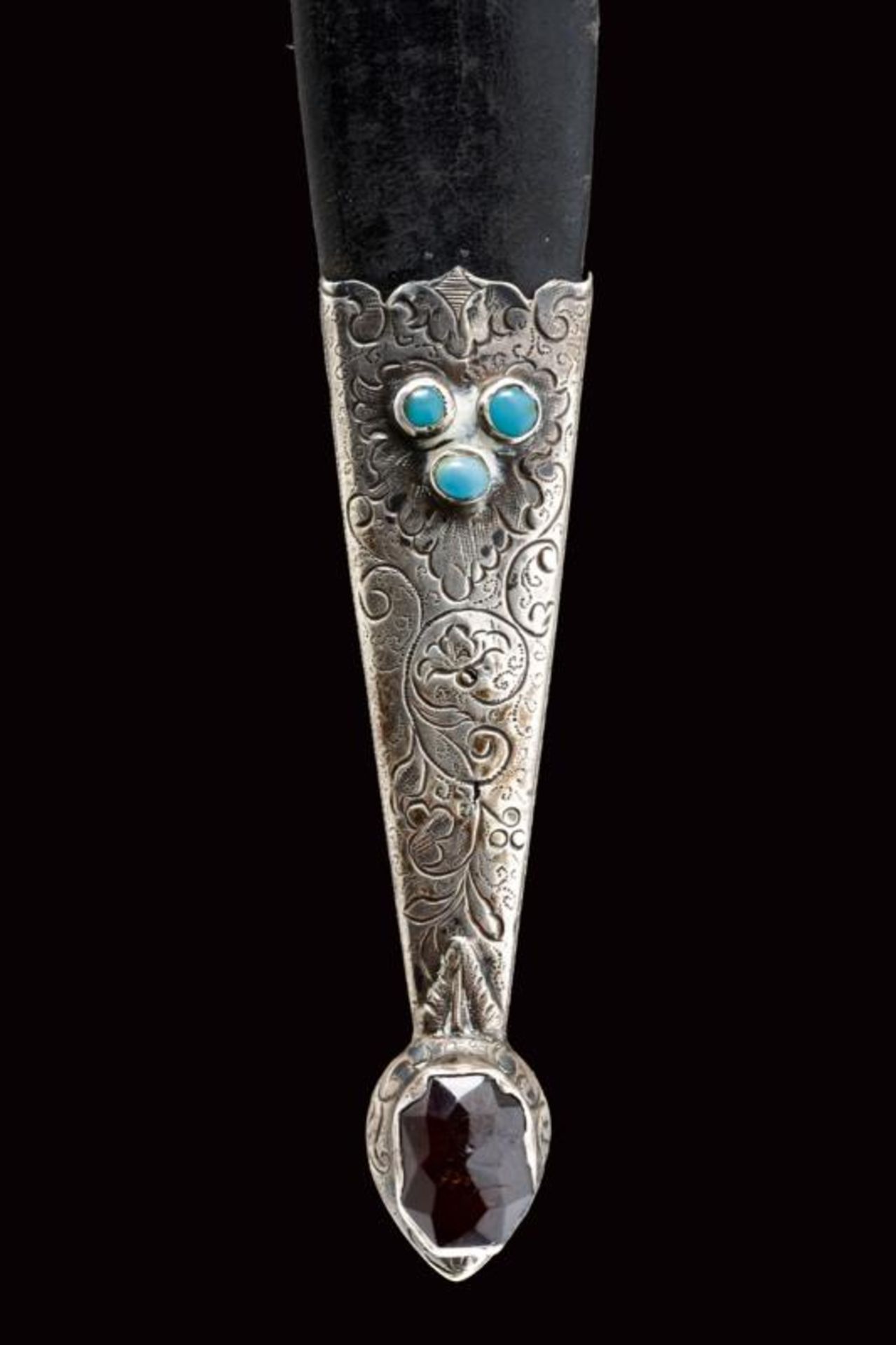 An elegant silver mounted romantic dagger - Image 8 of 9