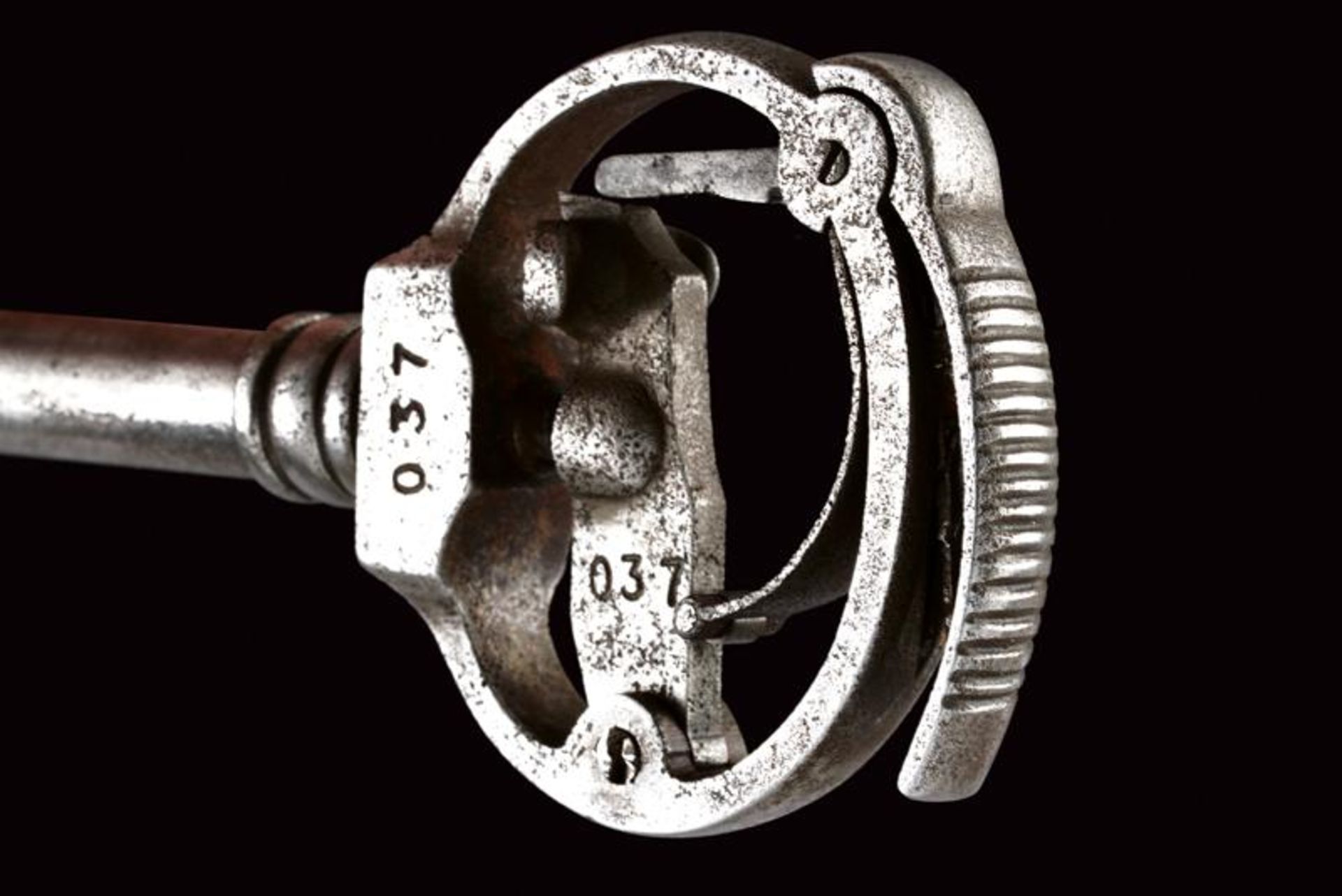 A rare key with percussion pistol - Bild 4 aus 5