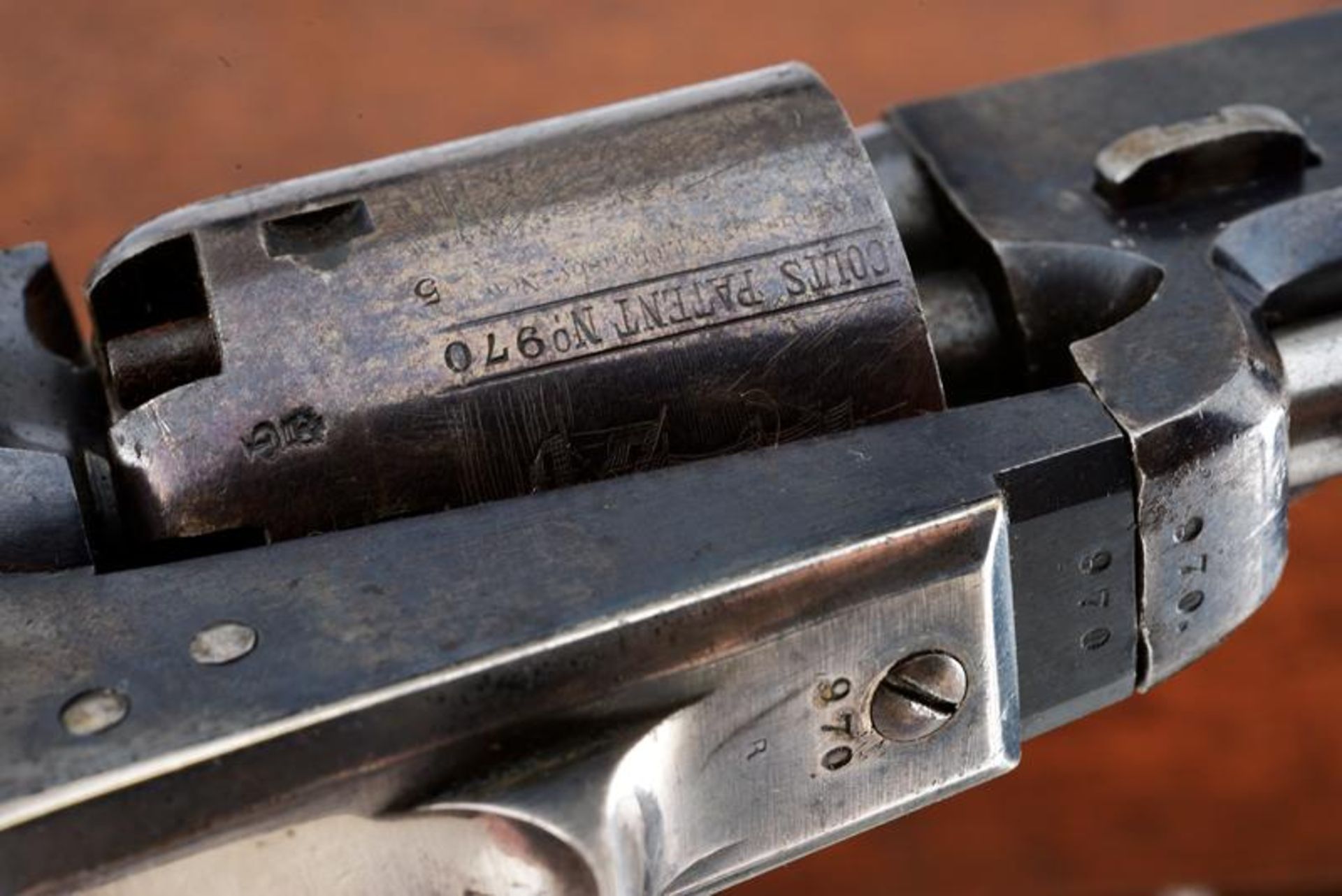 An interesting cased Colt London Model 1851 Navy Revolver - First Model - Bild 2 aus 9