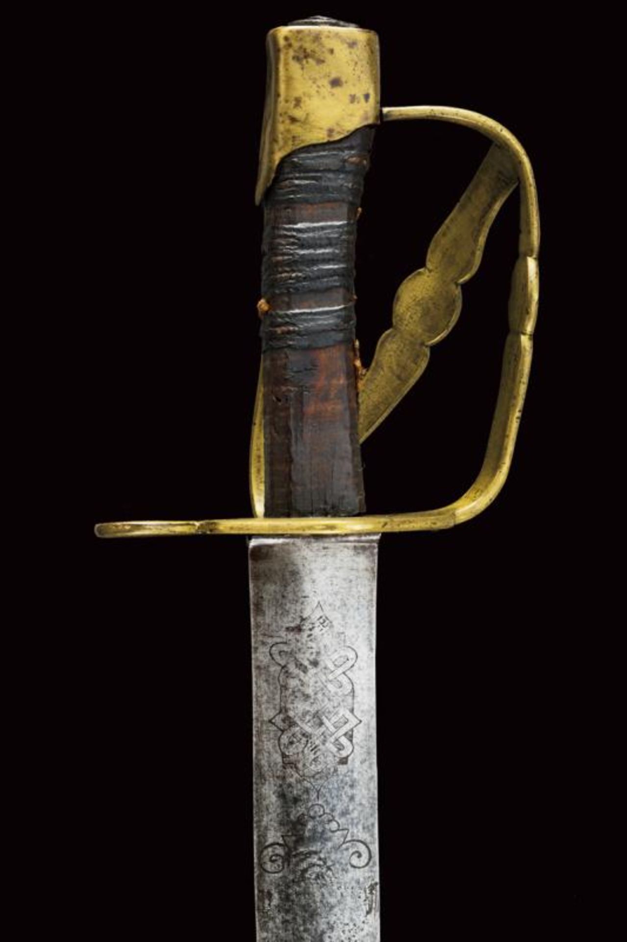 A rare composite sword - Image 4 of 8